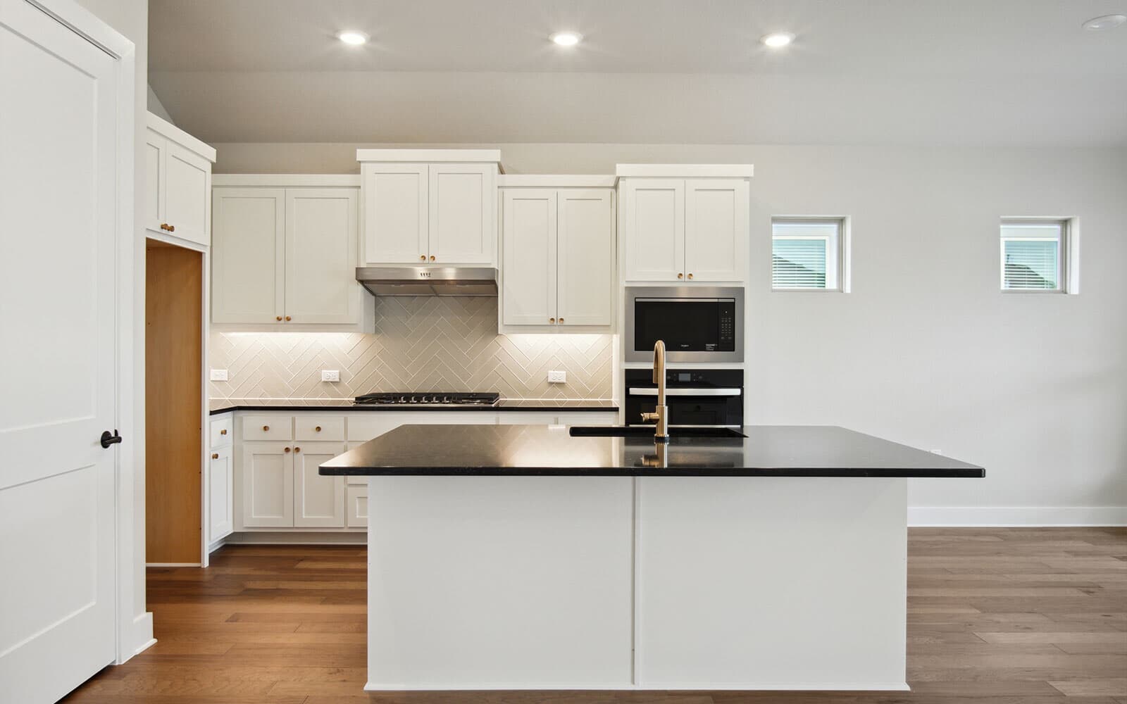 314 Sweeping Sage Kitchen