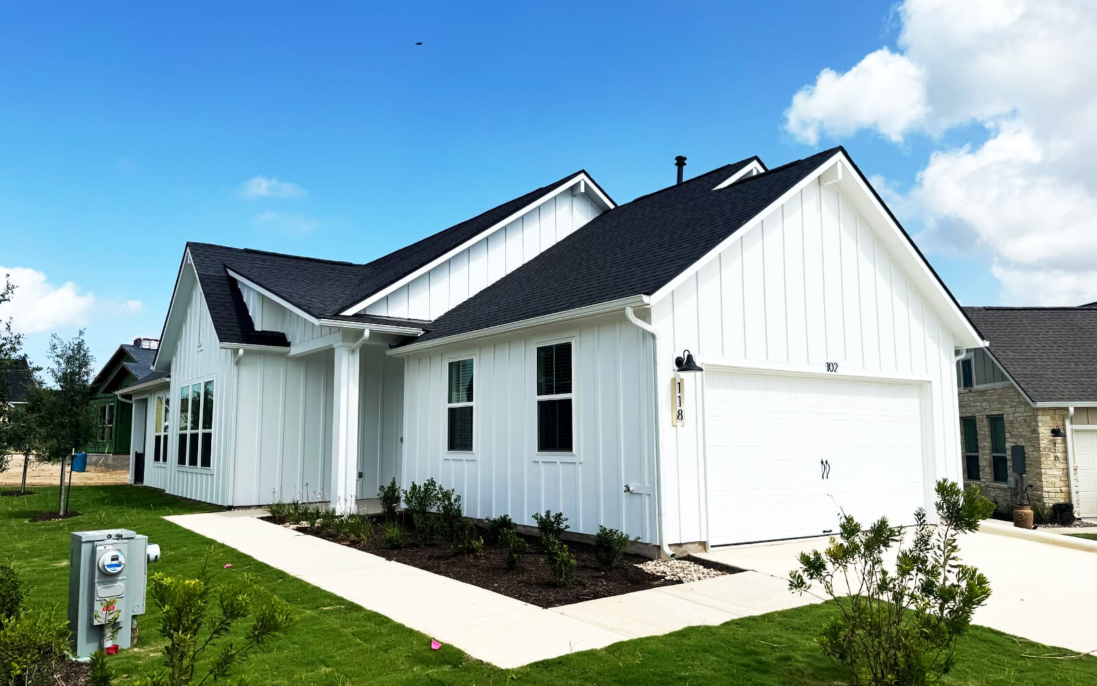 118 Antoinette Way, 102