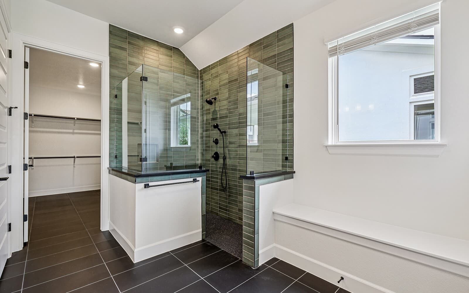 1516 Dancing Oak Lane