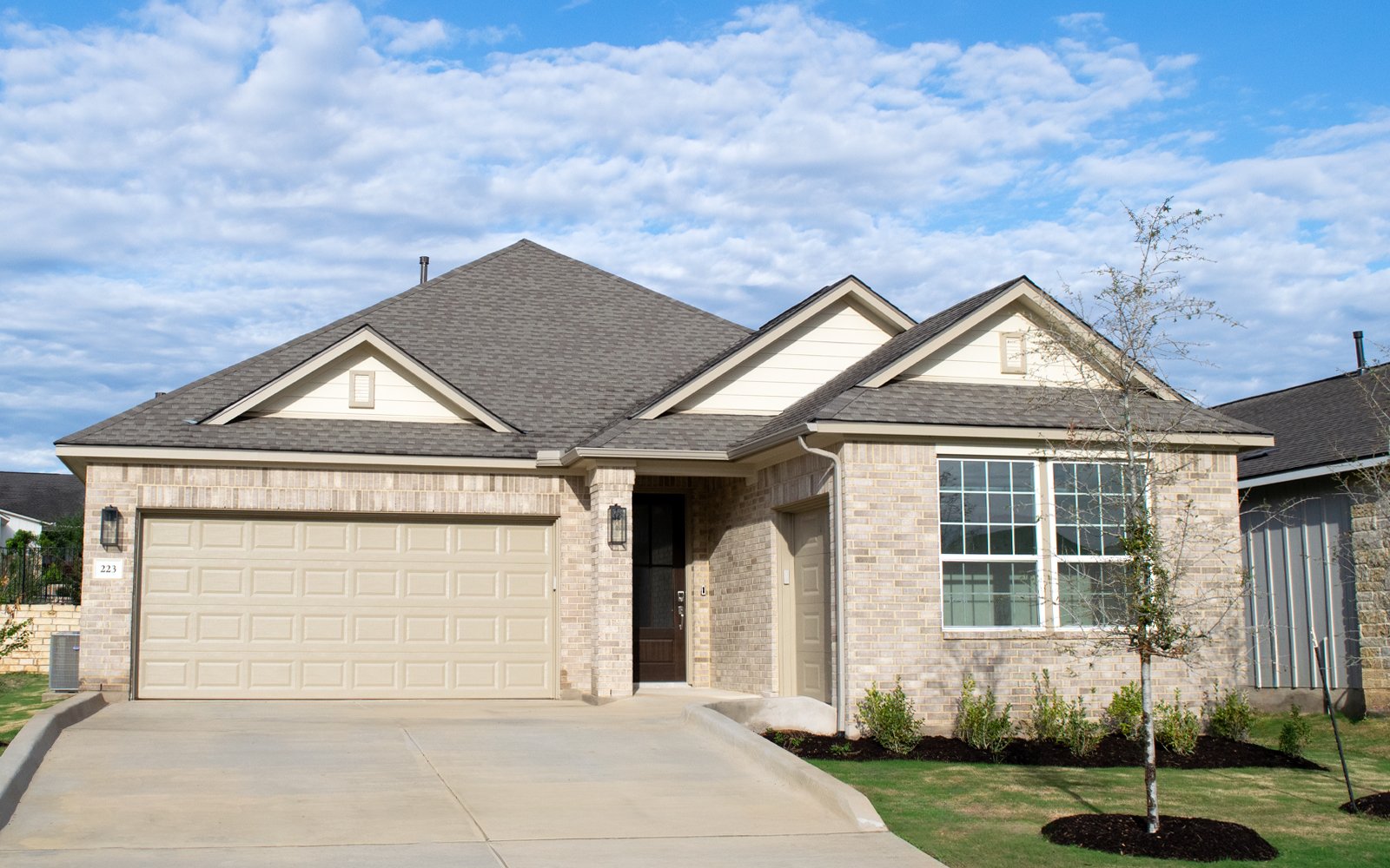 223 Sprinting Peak Drive - Albany