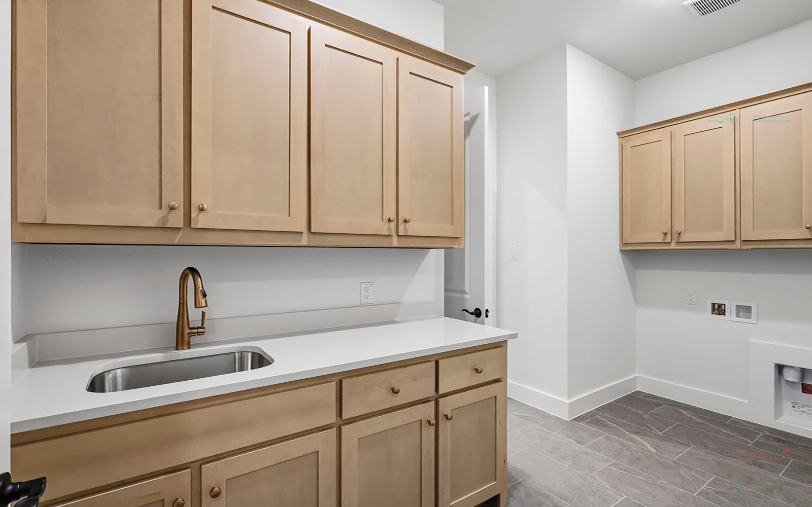 15643 Violet Ln Utility Room