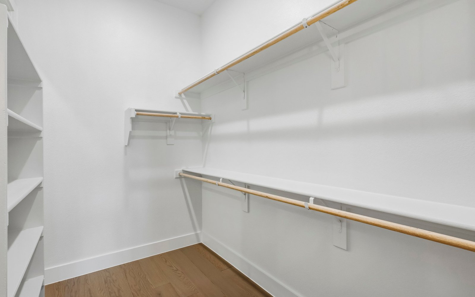 9168 Pavonia Lane Closet