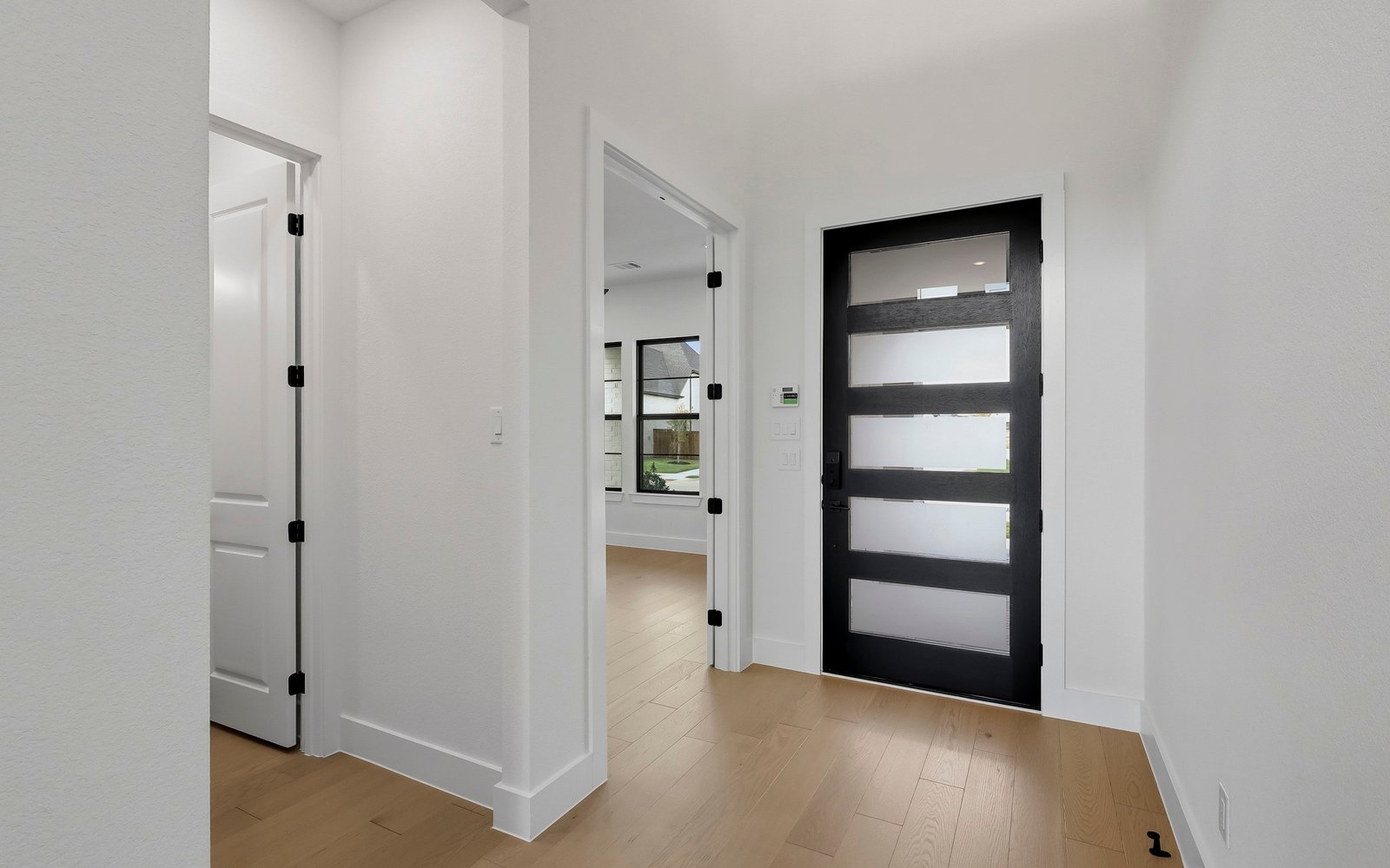 9168 Pavonia Lane Entryway