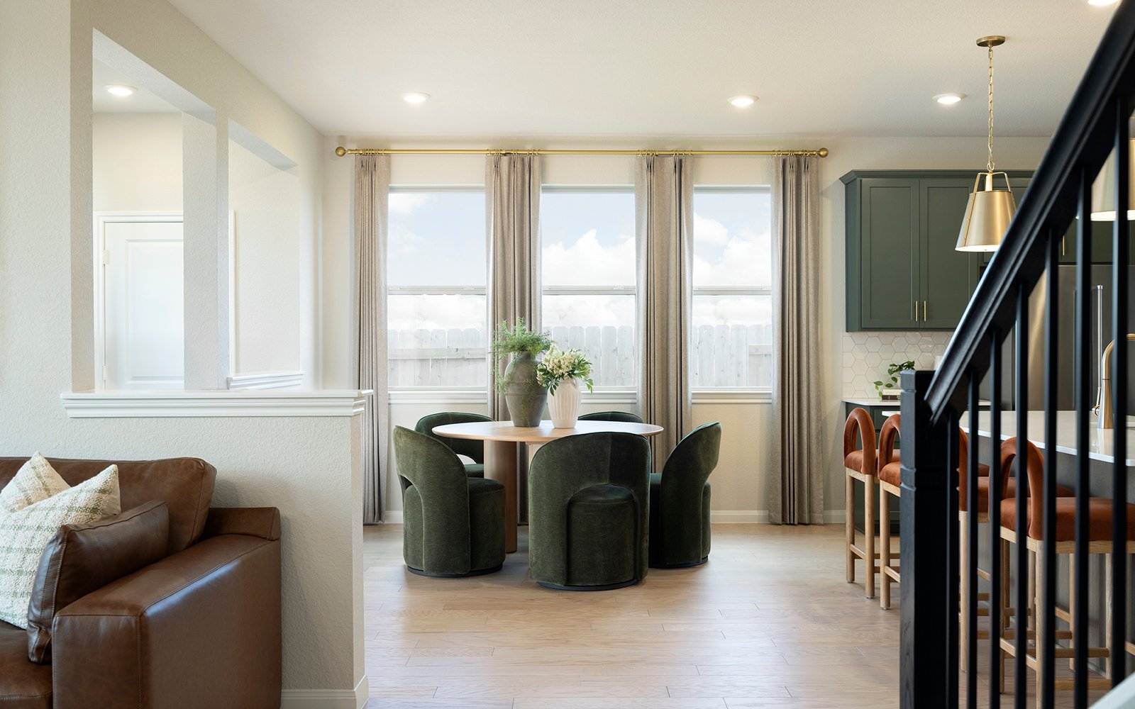 Verbena Dining Area