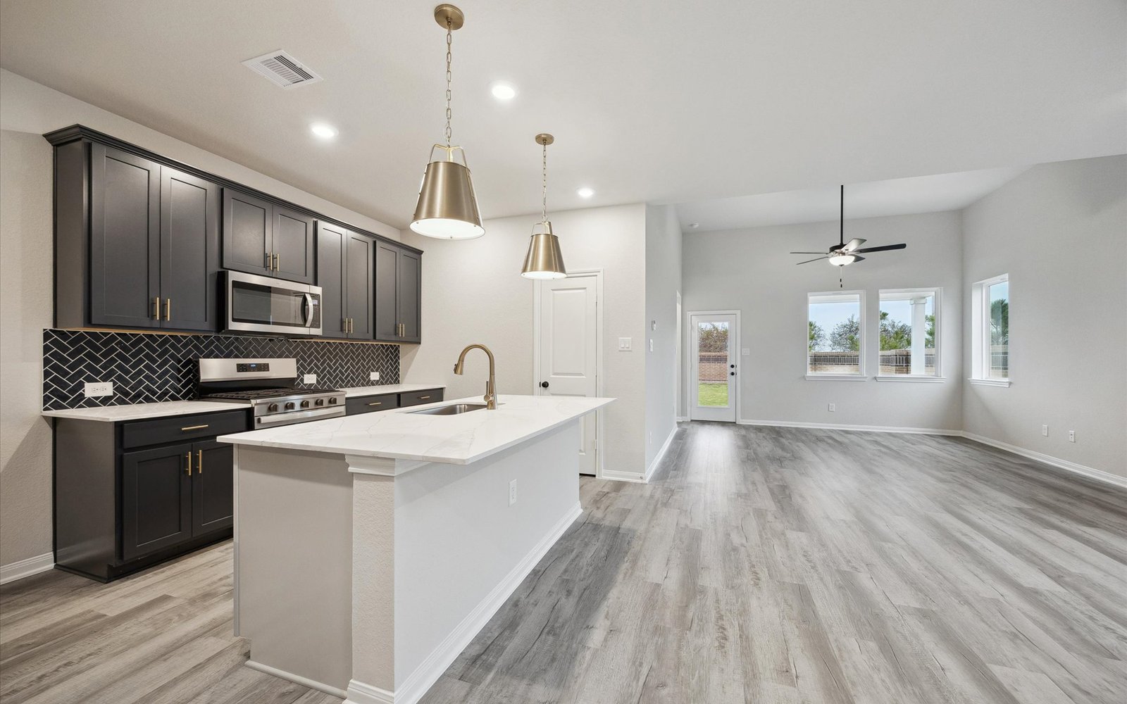 22702 Norcrest Hills Kitchen