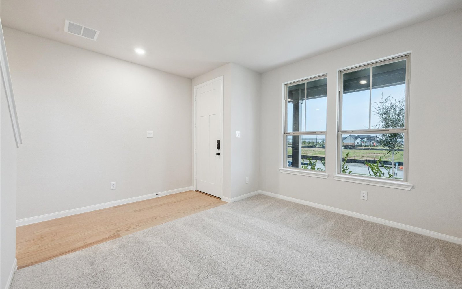 22710 Norcrest Hills Room