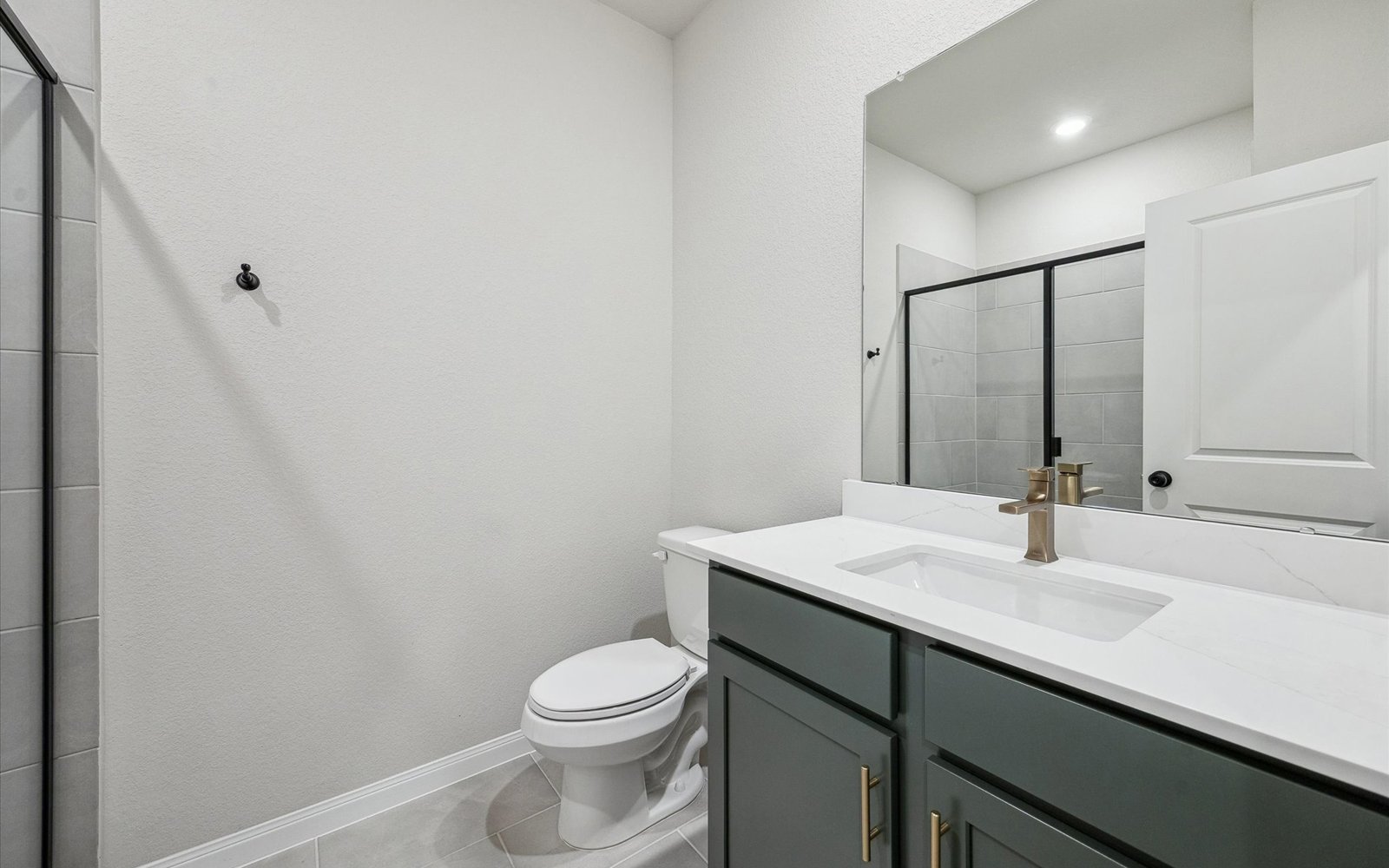 22710 Norcrest Hills Bathroom