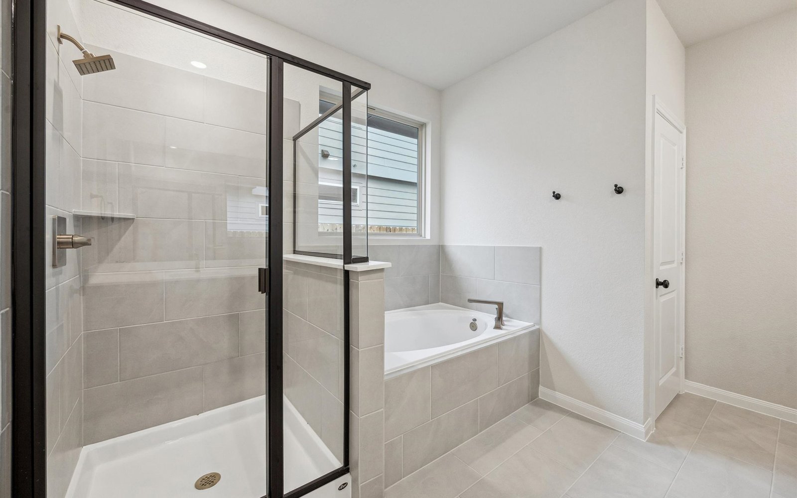 22710 Norcrest Hills Bathroom