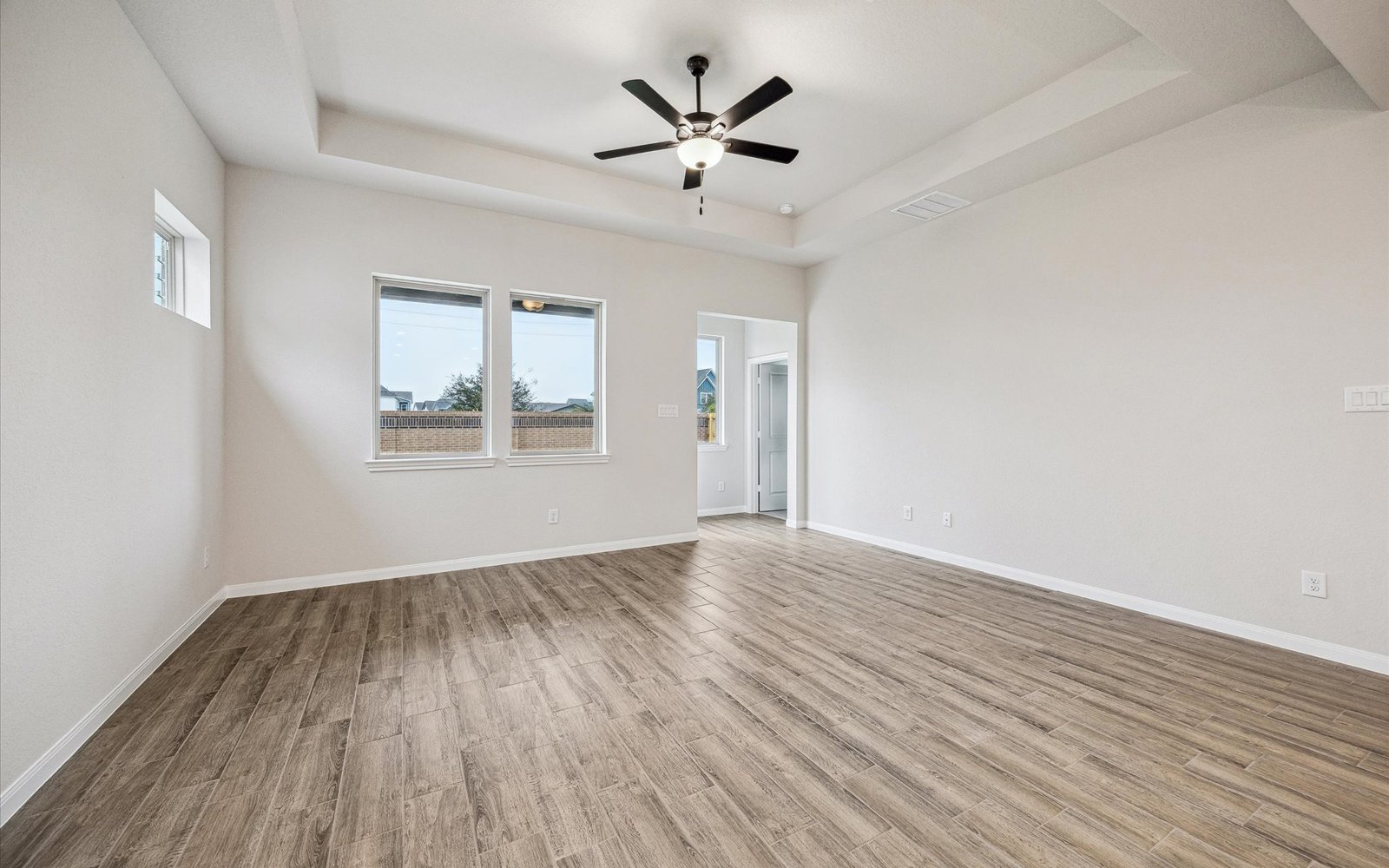 22730 Norcrest Hills Living Room