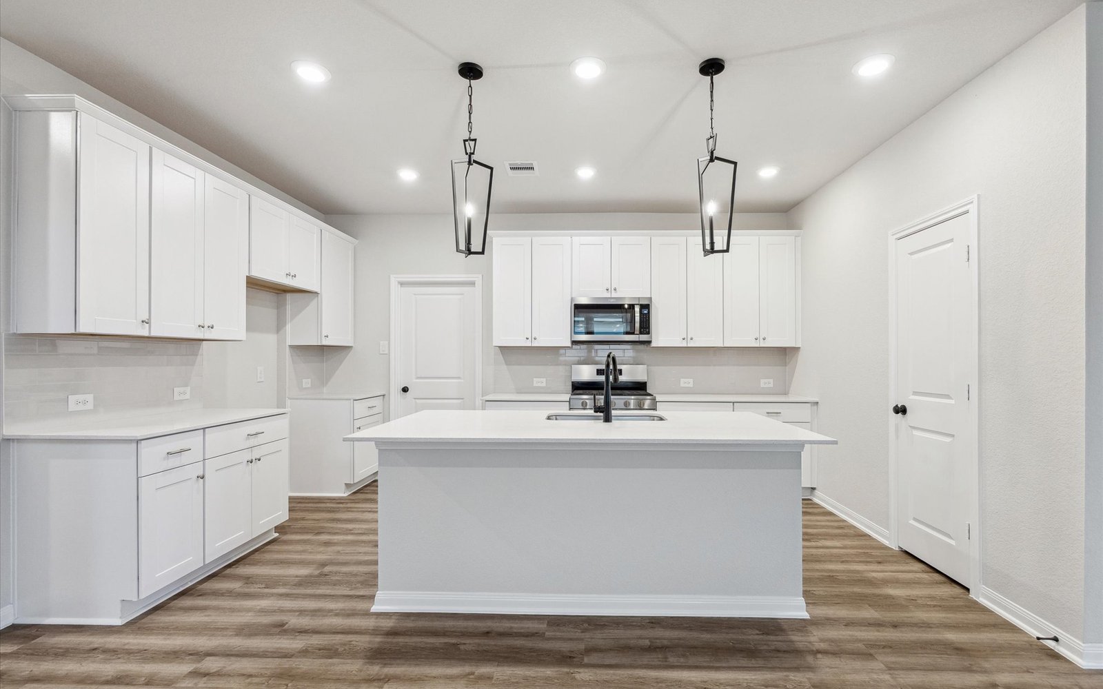 22734 Norcrest Hills Kitchen