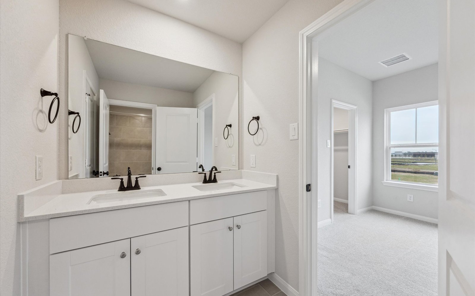 22734 Norcrest Hills Bathroom