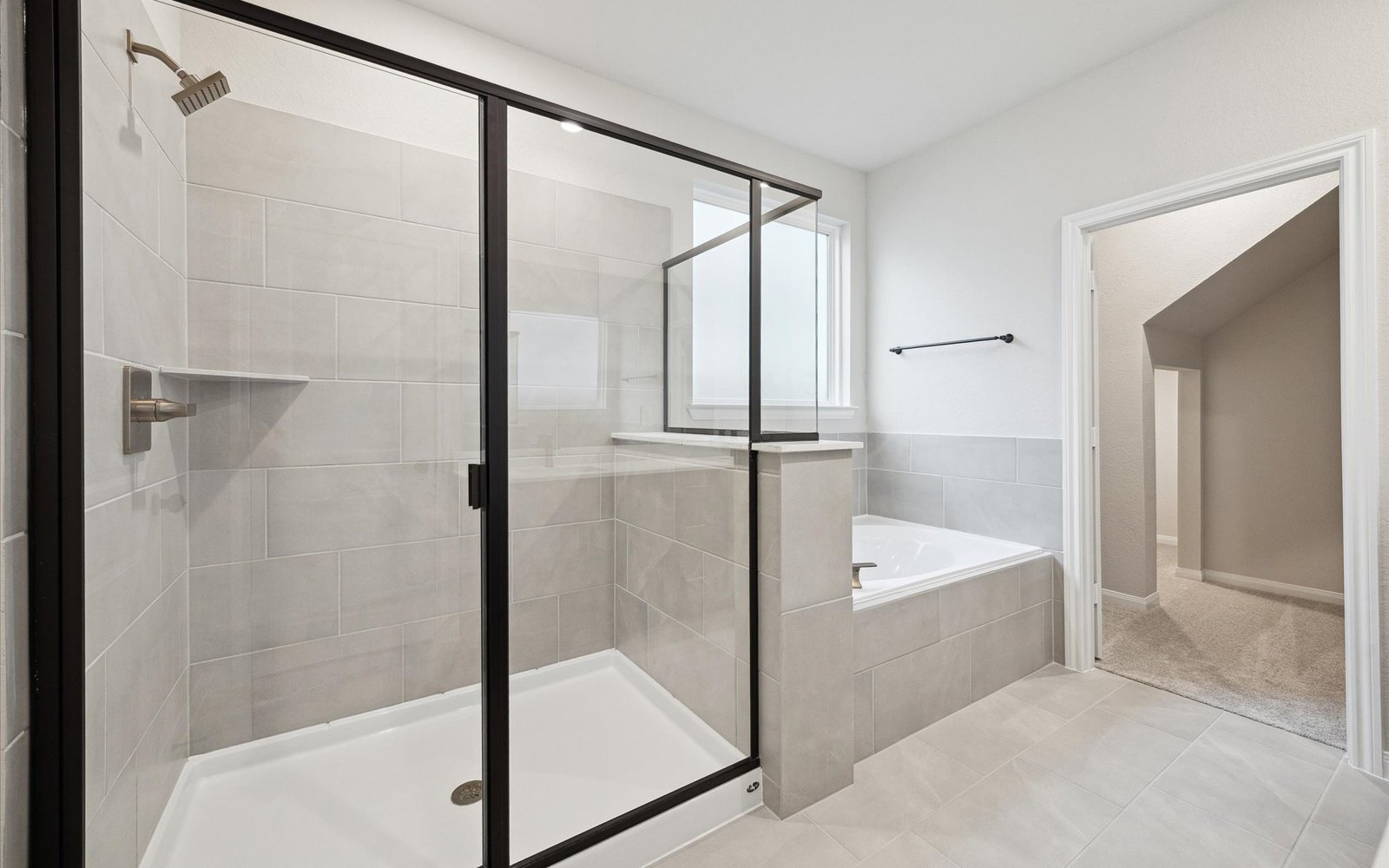 22742 Norcrest Hills Bathroom