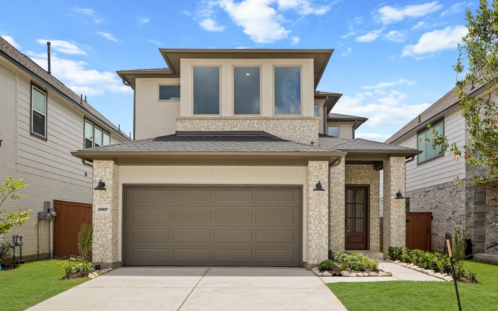 24827 Harrow Meadow Front Exterior