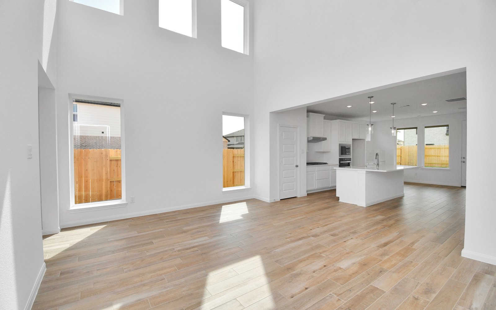 24935 Vervain Meadow Living Room