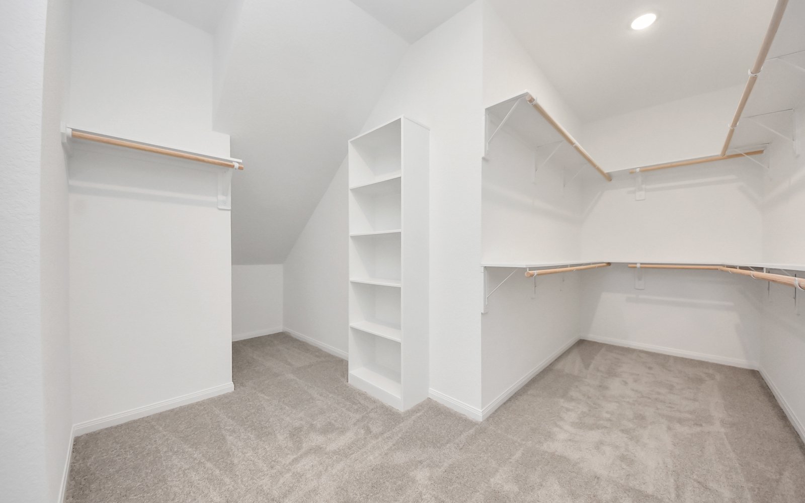 25123 Bison Creek Closet