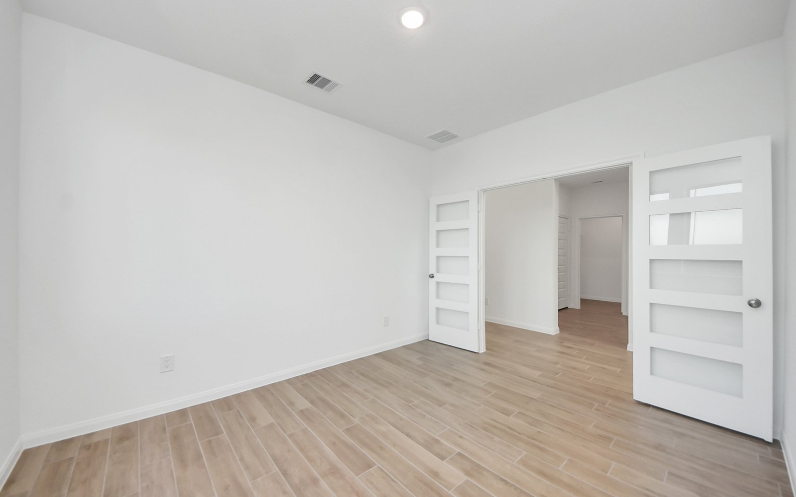 25123 Bison Creek Office