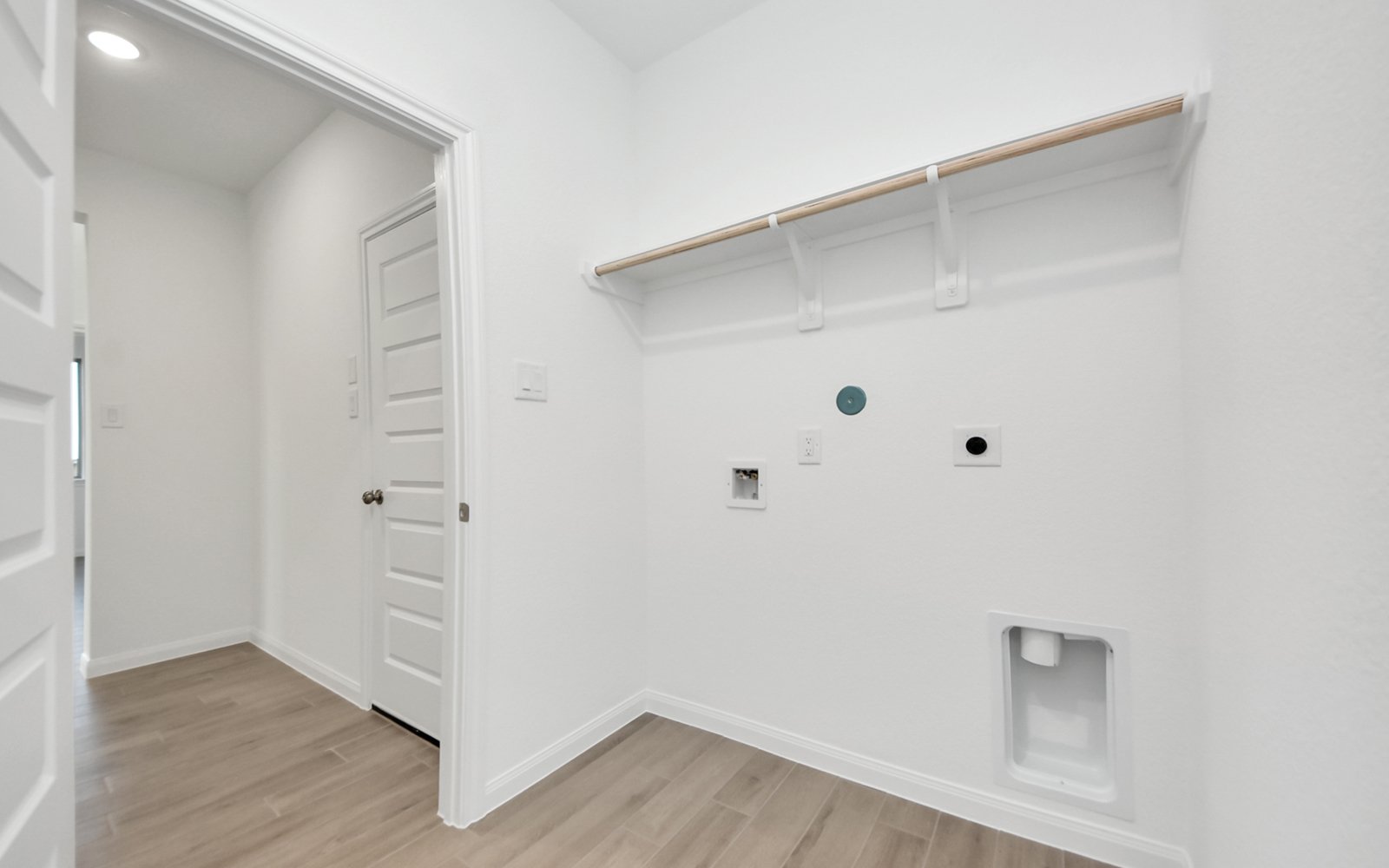 25123 Bison Creek Utility Room