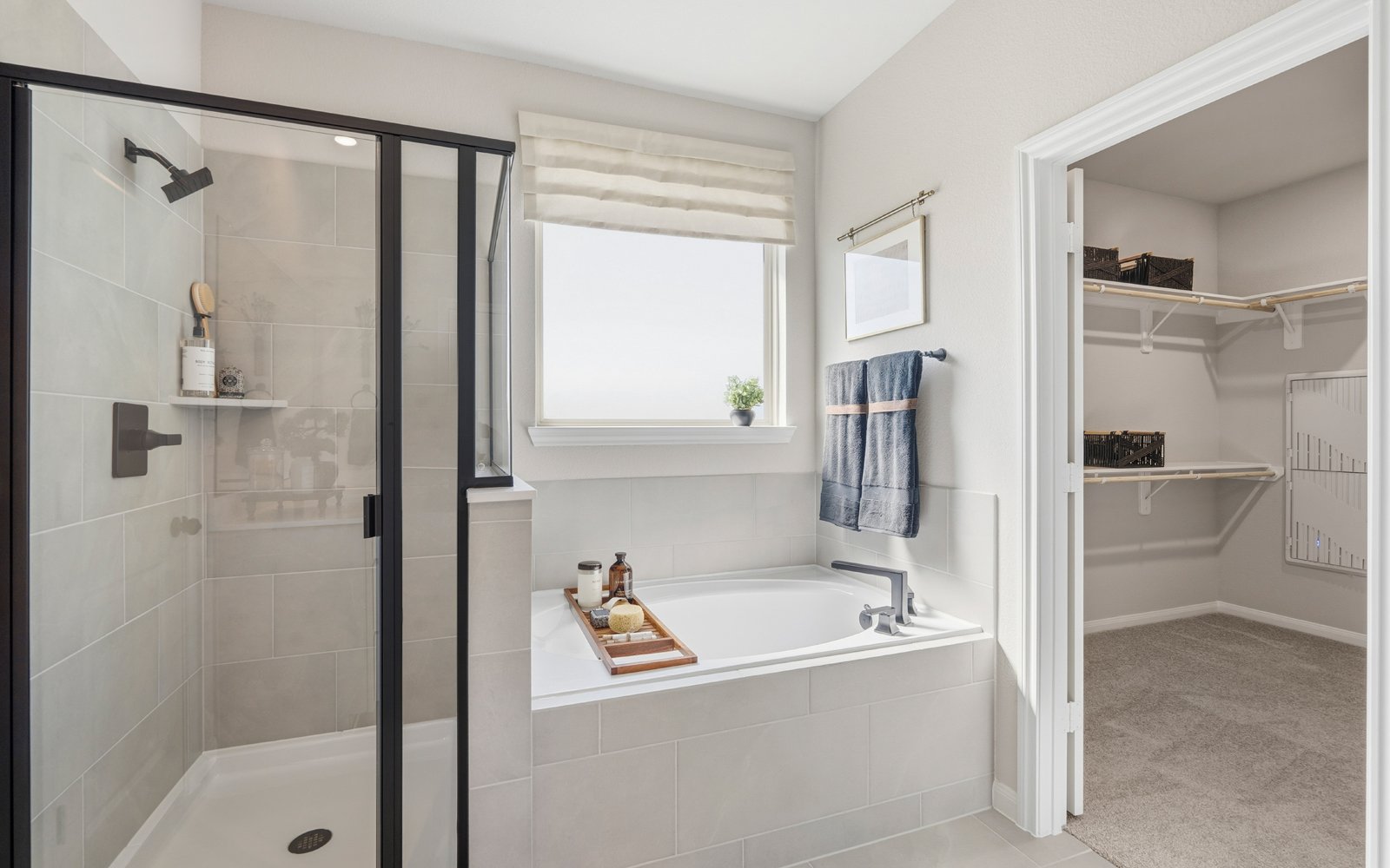 6306 Wildwood Bathroom