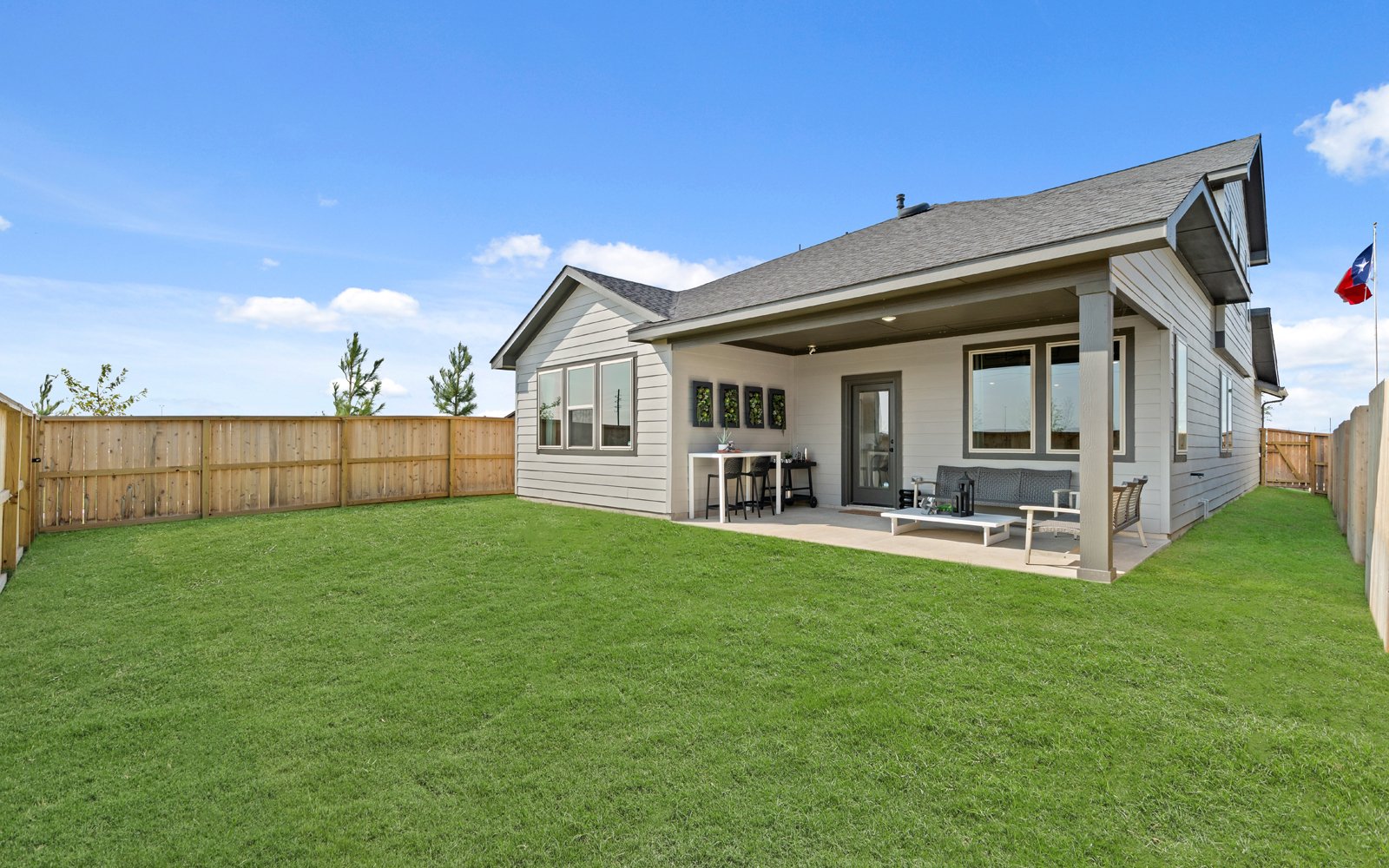 6306 Wildwood Back Exterior