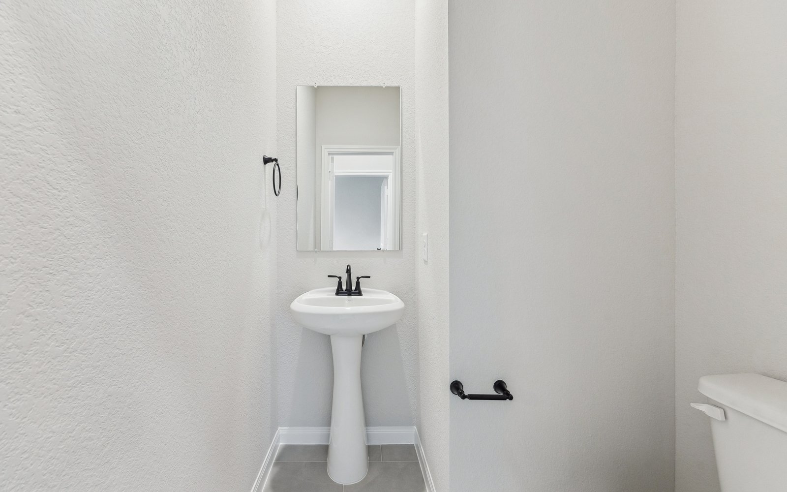 6403 Prospect Oaks Bathroom