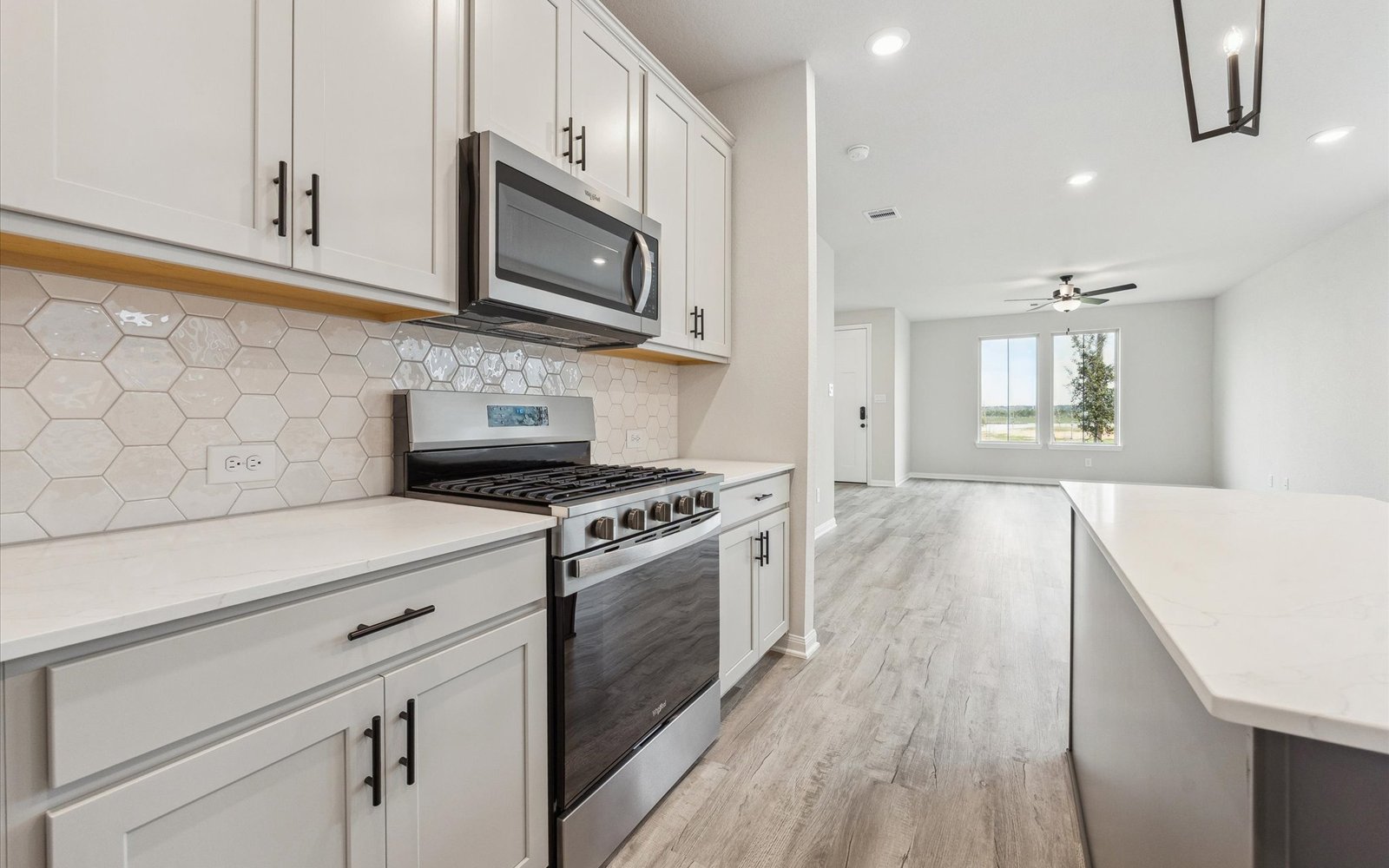 6407 Prospect Oaks Kitchen