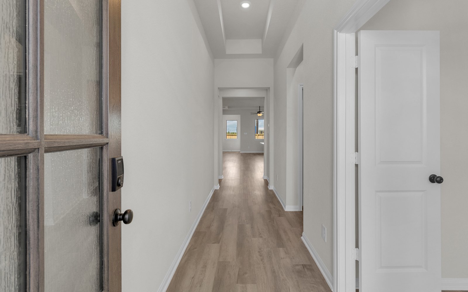 6411 Haltwhistle Hallway