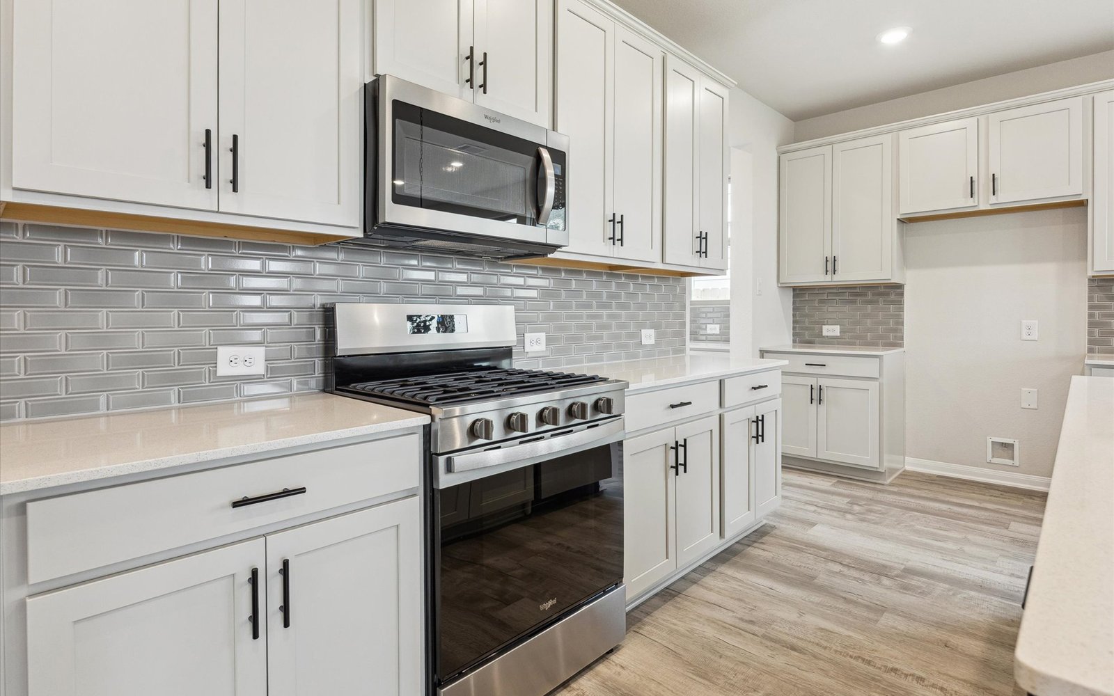 6407 Prospect Oaks Kitchen