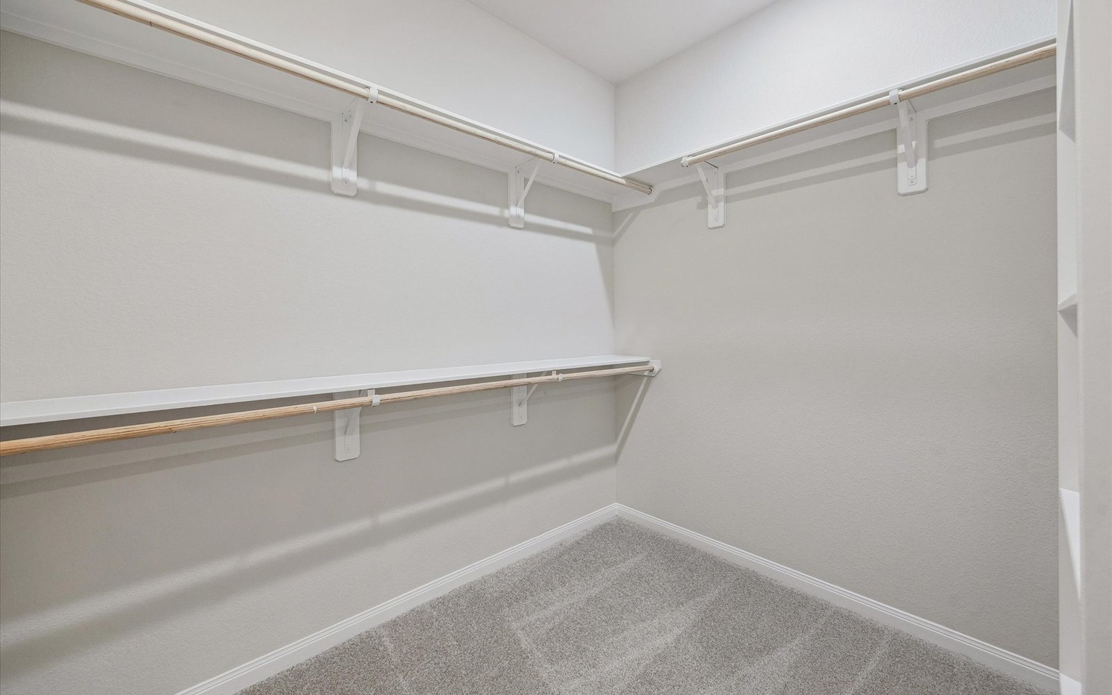 6407 Prospect Oaks Closet