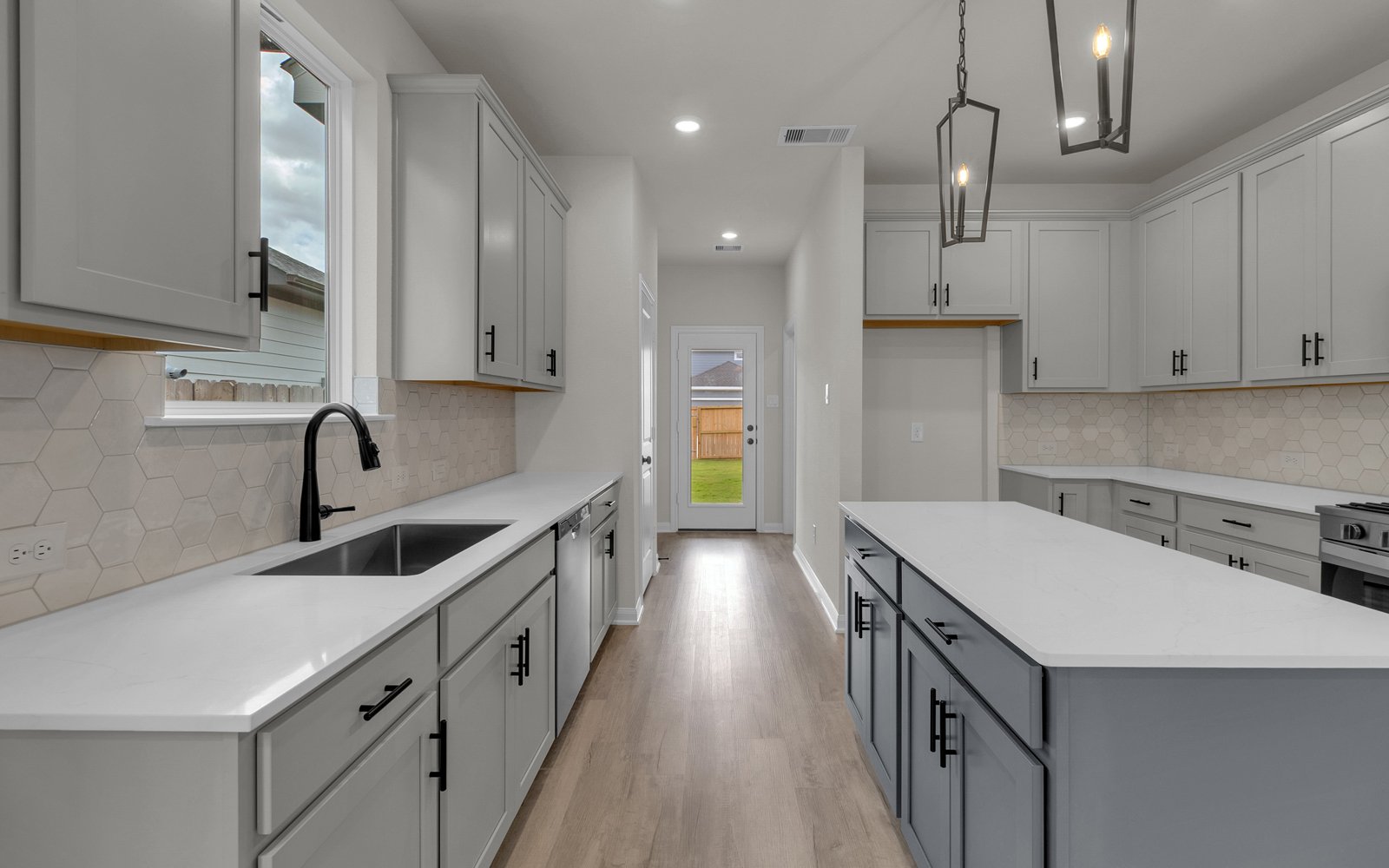 6414 Wildwood Pines Kitchen