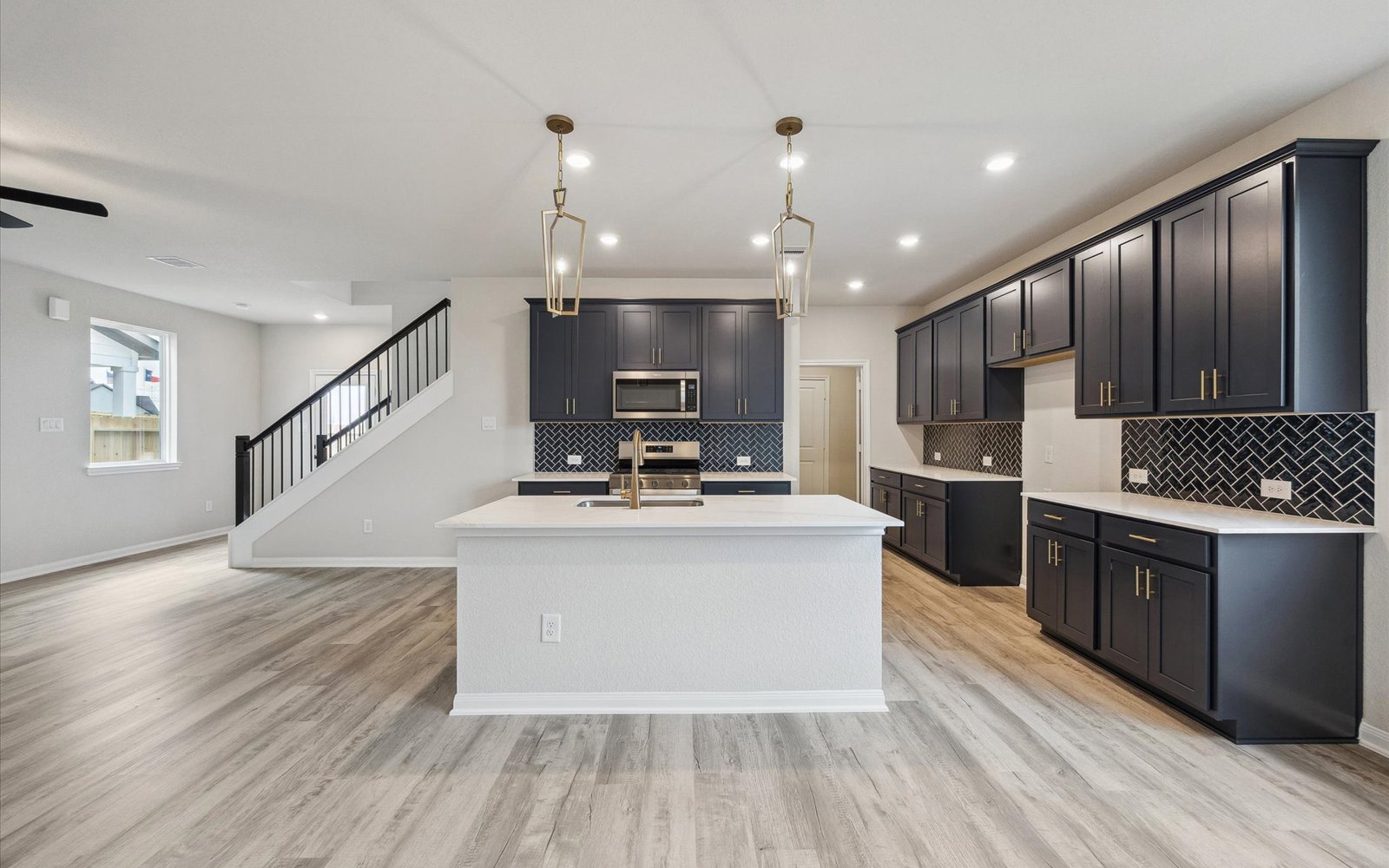 6415 Prospect Oaks Kitchen