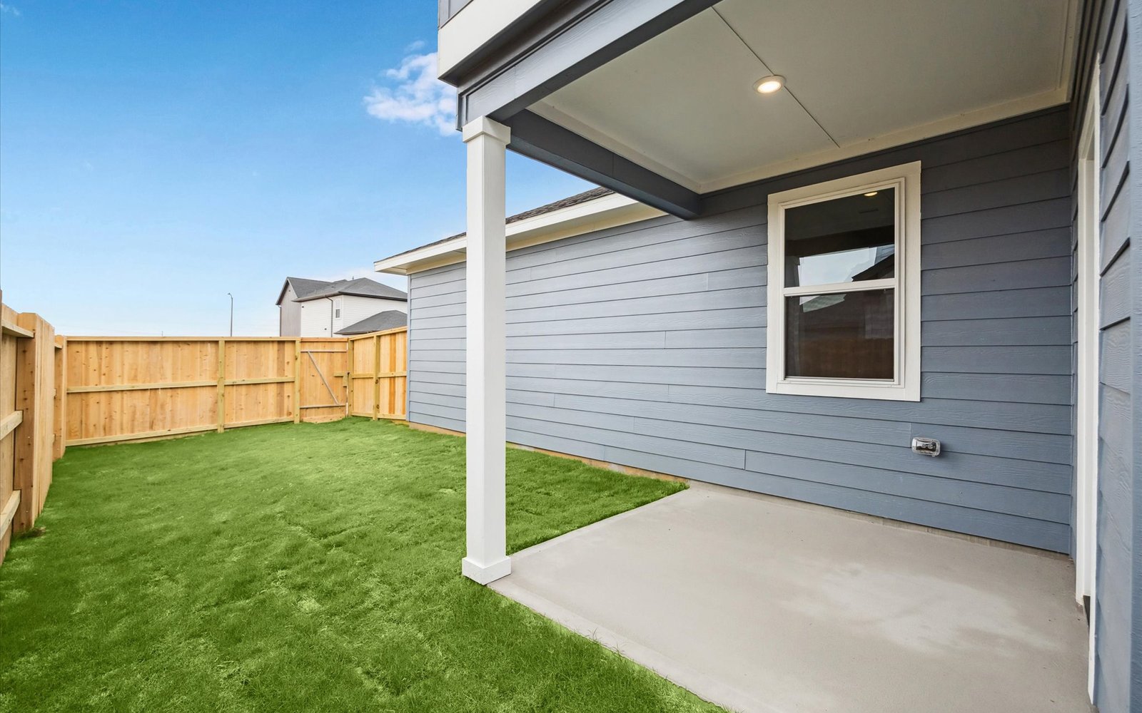 6415 Prospect Oaks Back Exterior