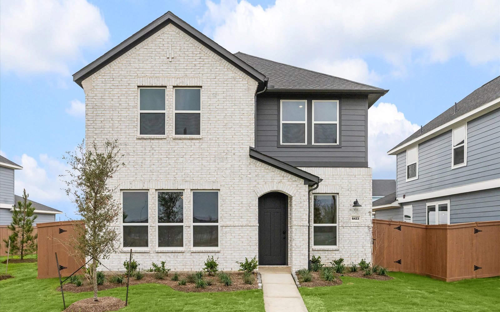 6423 Prospect Oaks Front Exterior