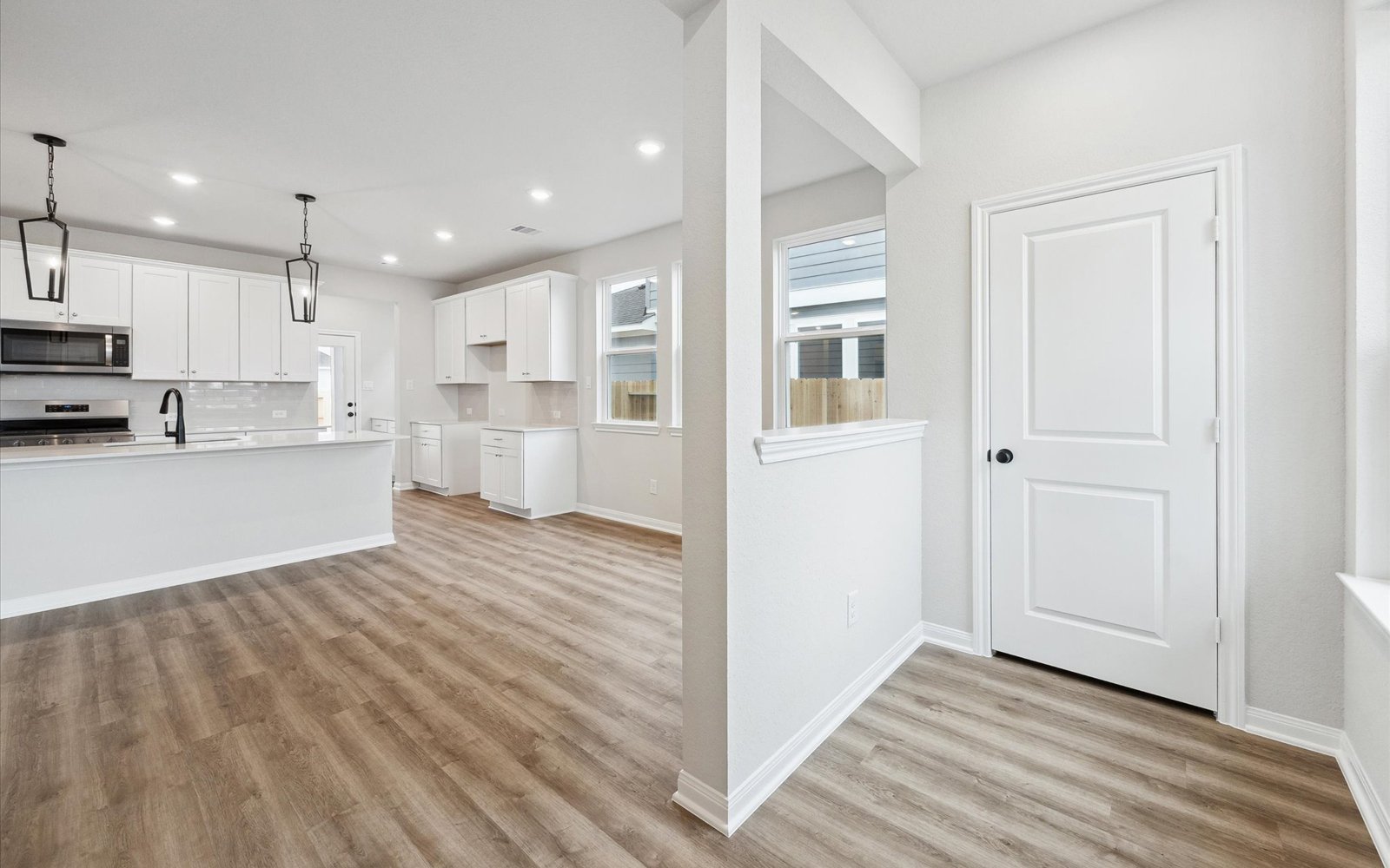 6423 Prospect Oak Entryway and Kitchen
