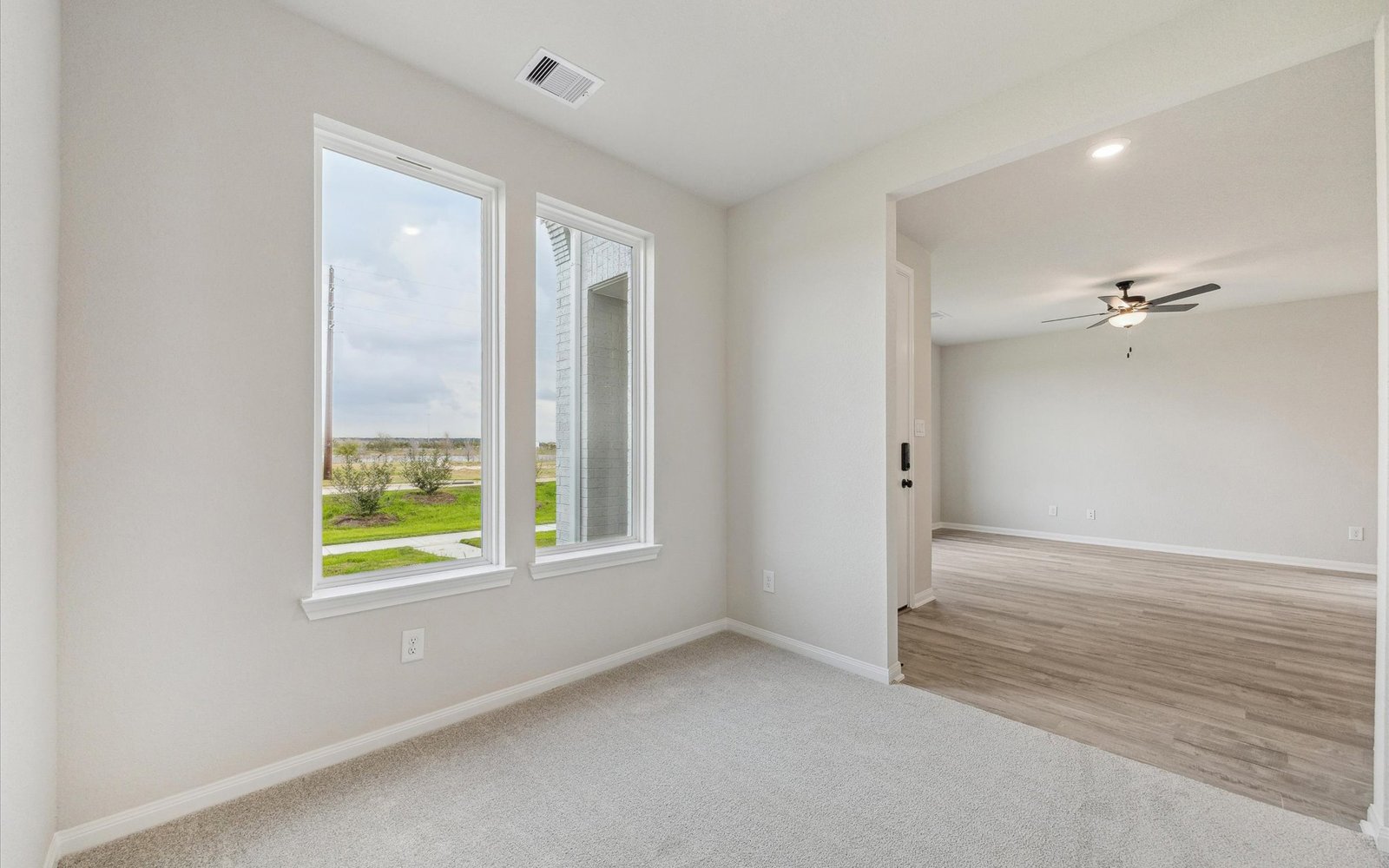 6427 Prospect Oaks Flex Room