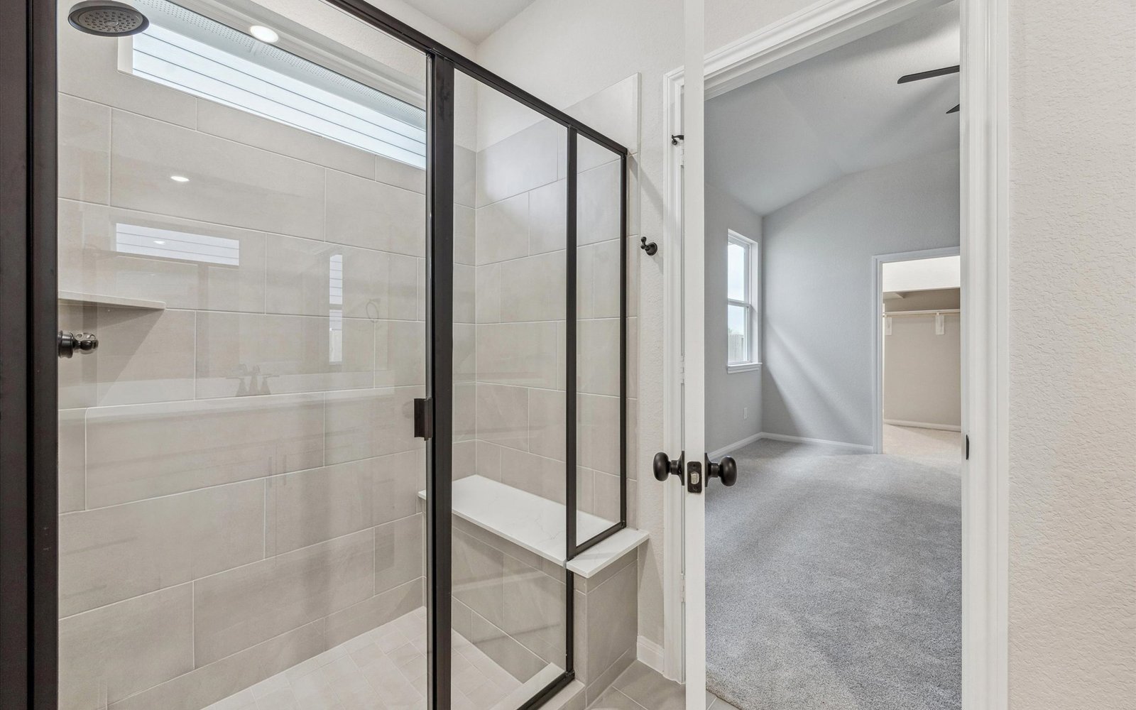 6427 Prospect Oaks Bathroom