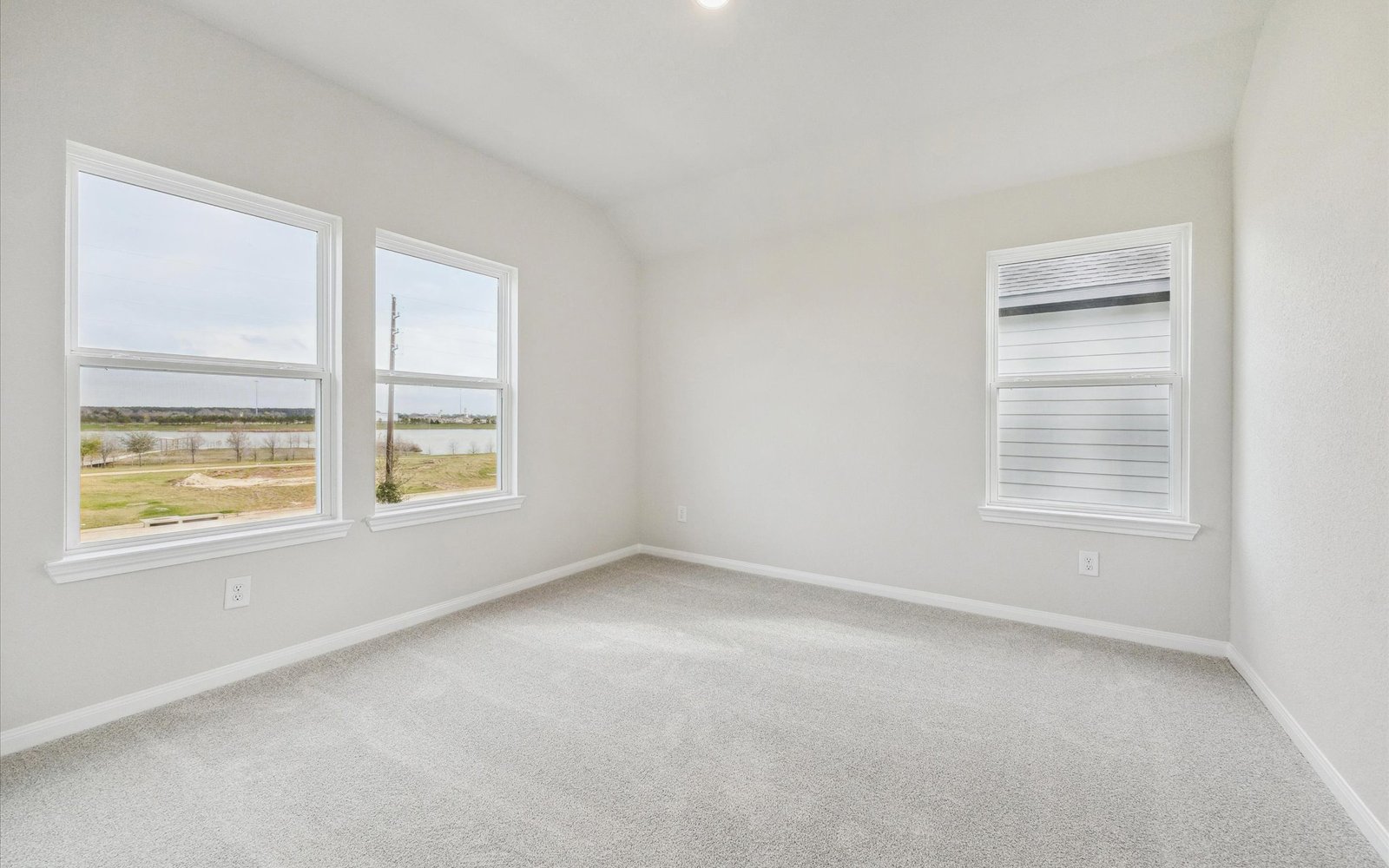 6427 Prospect Oaks Room