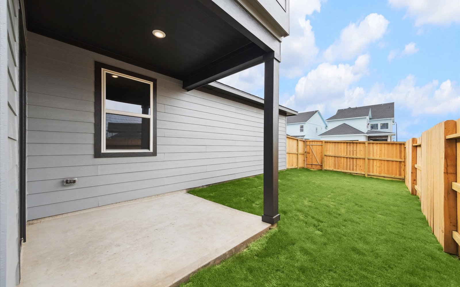 6435 Prospect Oaks Back Porch