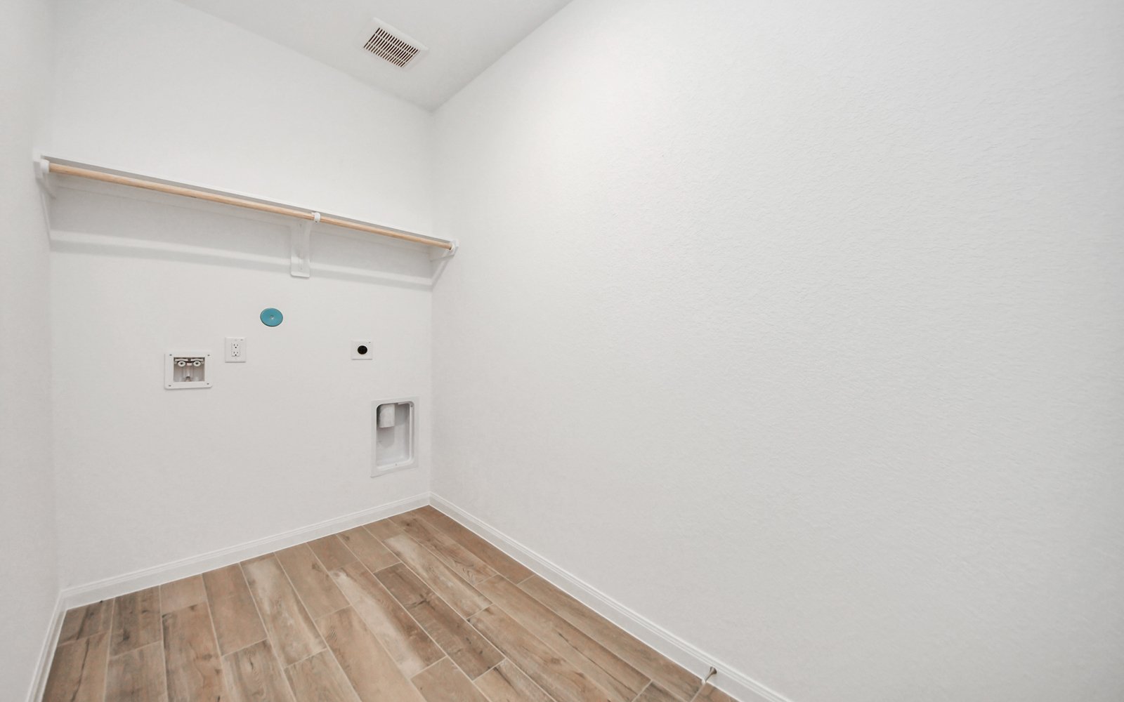 7407 Auburn Wheat Utility Room