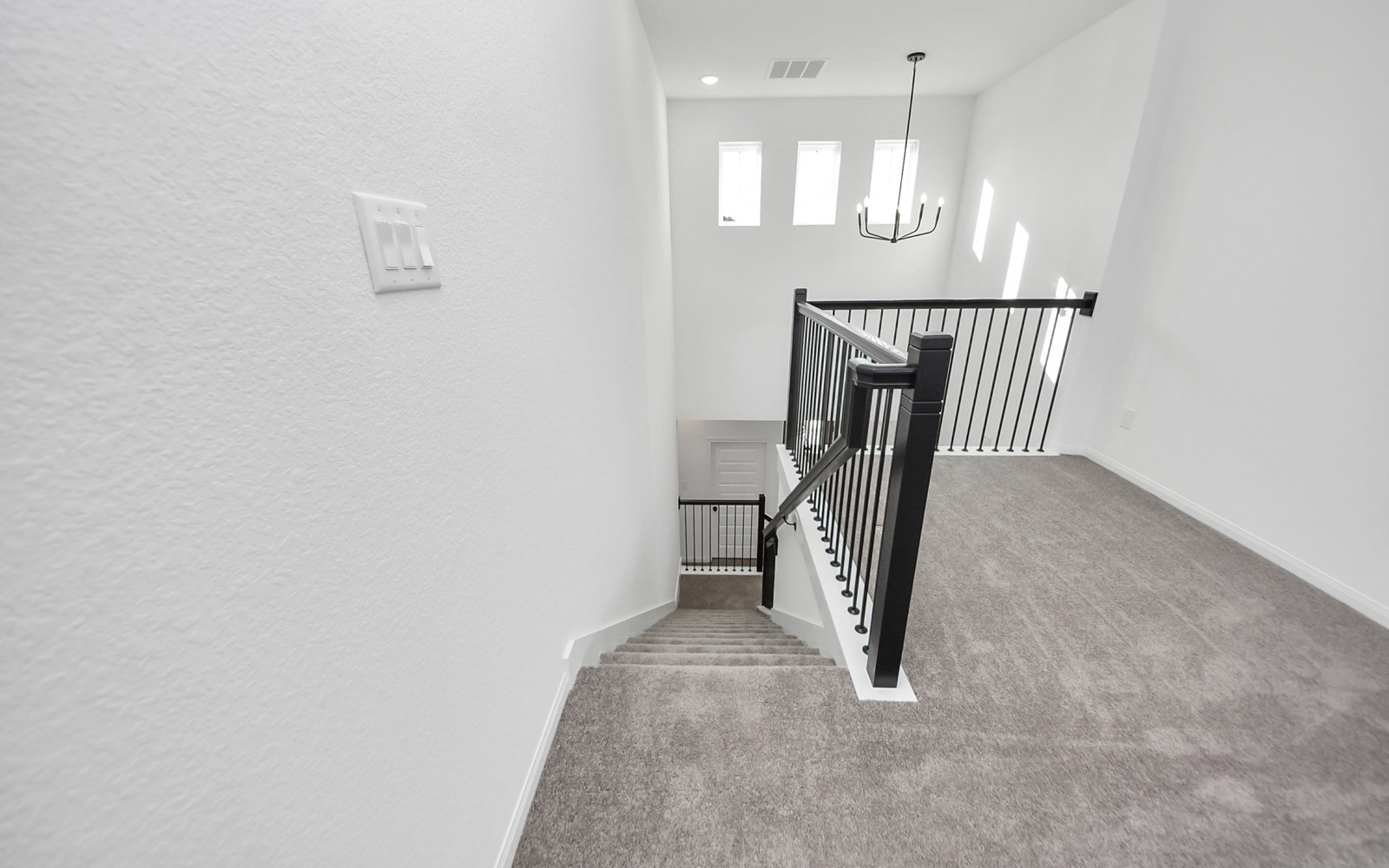 7418 Auburn Upstairs