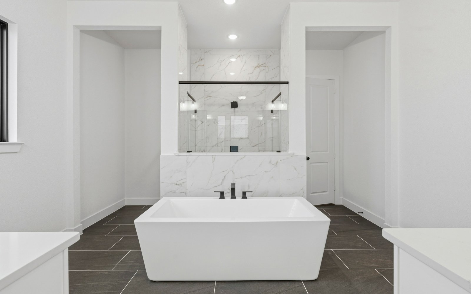 7703 Greyson Grove Primary Bathroom
