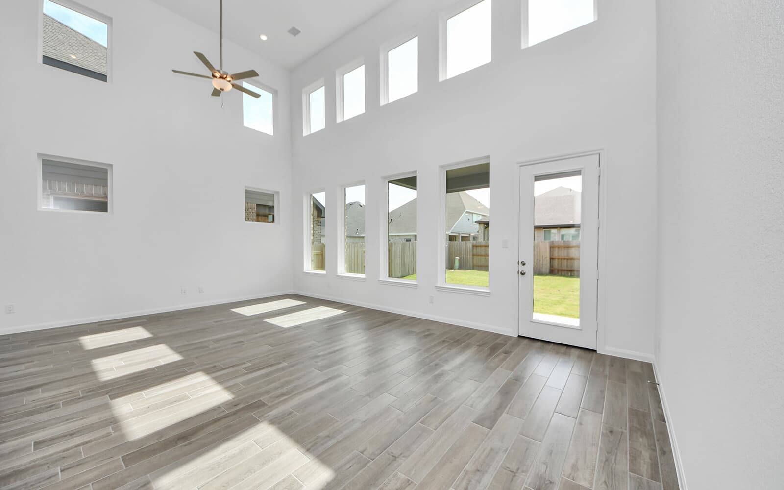 7711 Pale Petunia Trail