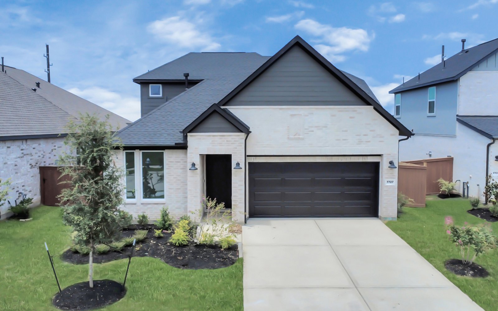 7727 Clover Gully Front Exterior