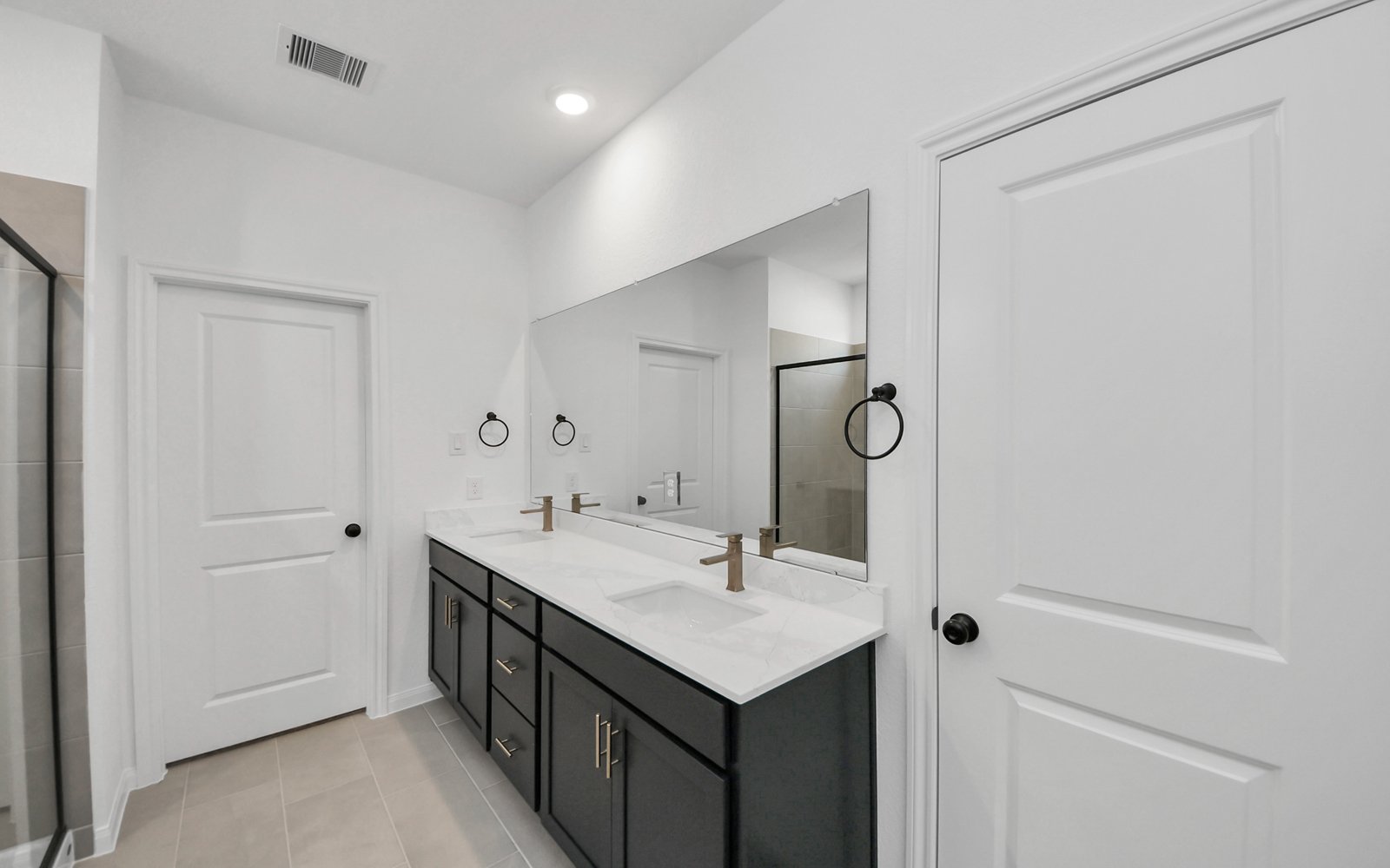 7727 Clover Gully Bathroom