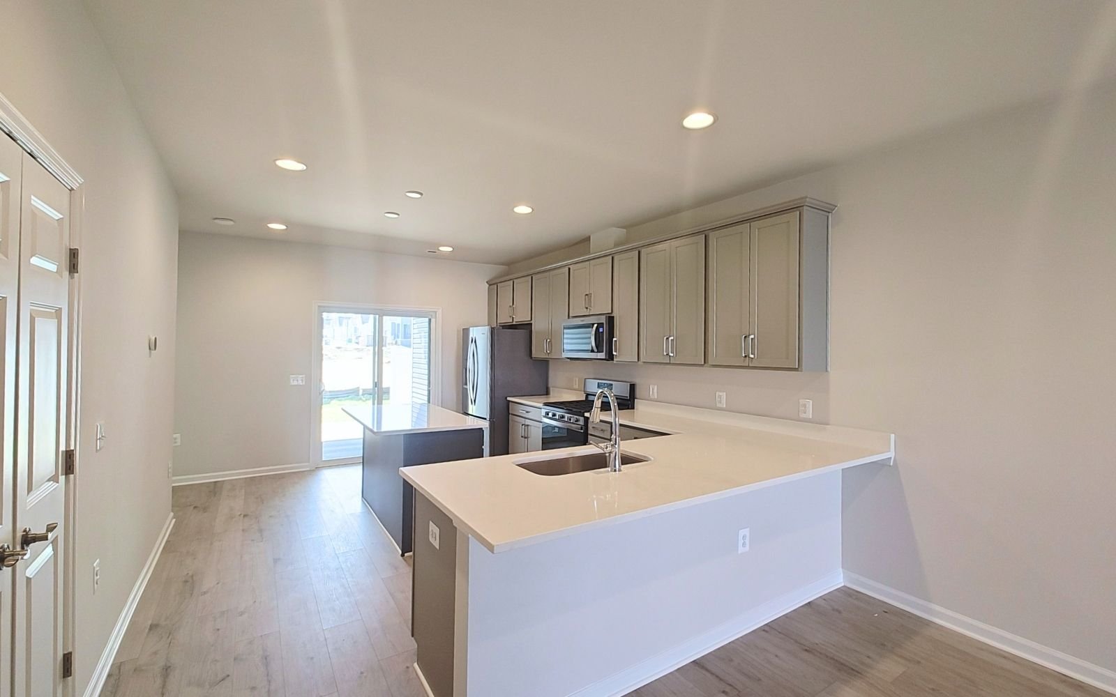 The kitchen of the Northgate on homesite 1008 at Hiatt Pointe at Snowden Bridge.