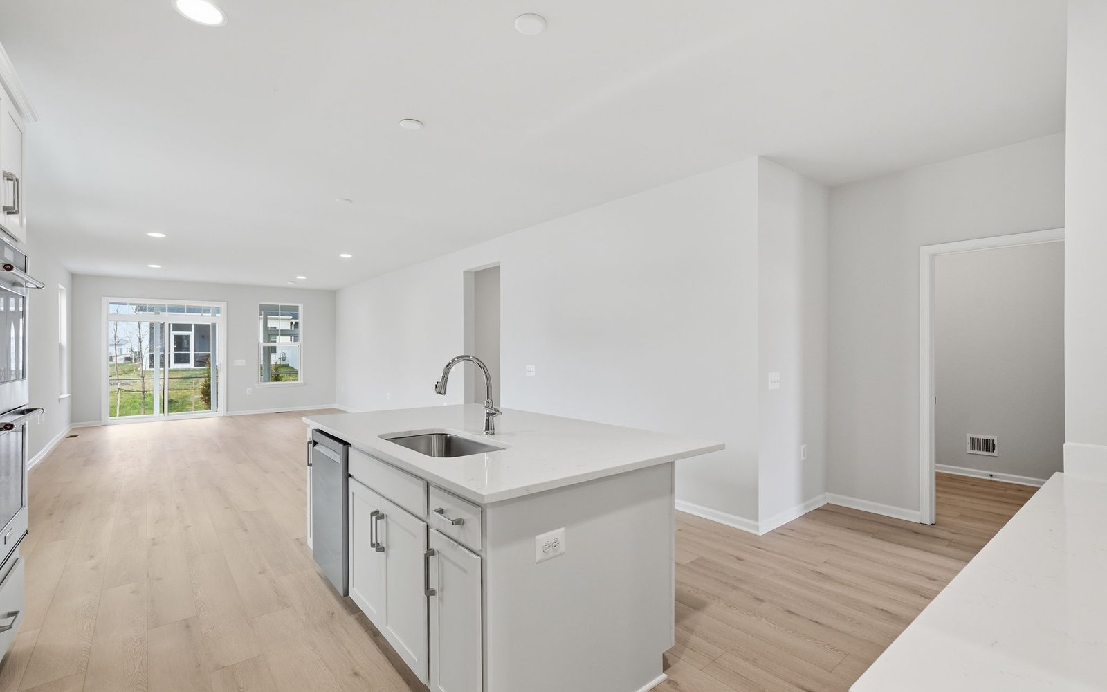 The main level of the Rockwell on homesite 1121 at Hiatt Pointe at Snowden Bridge.