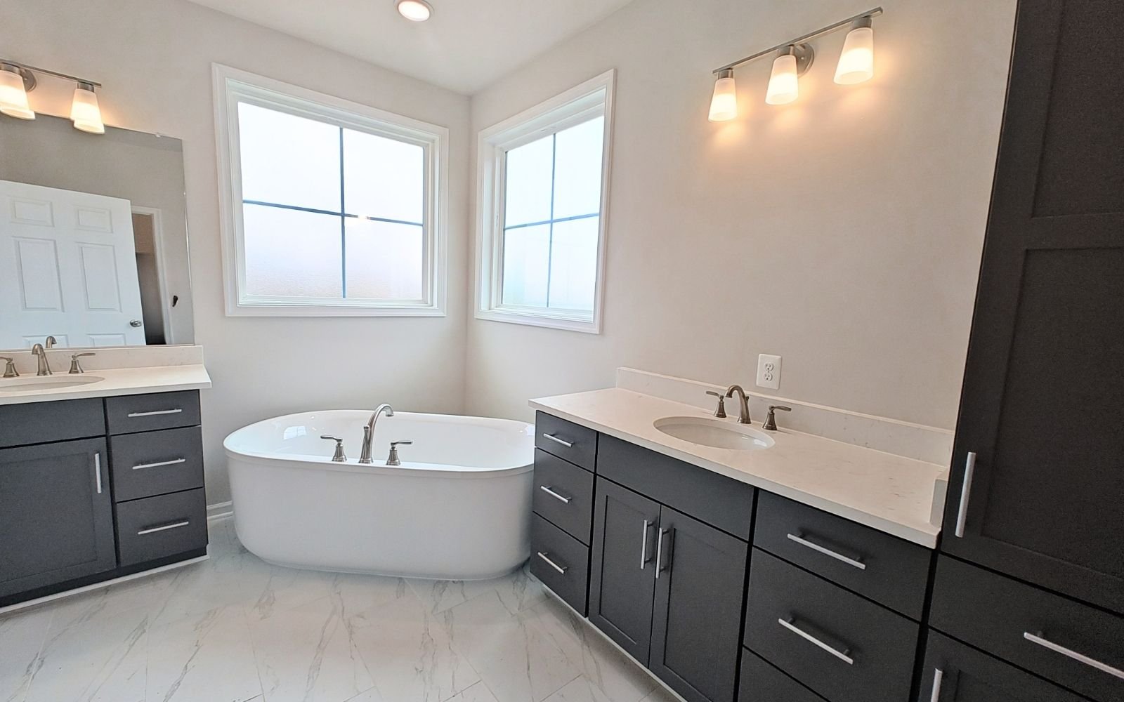 The primary bathroom of the Rockwell on homesite 2127 at Hiatt Pointe at Snowden Bridge.