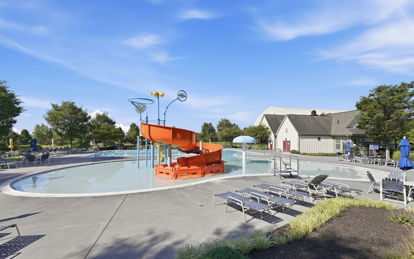 The swimming pool at Snowden Bridge.
