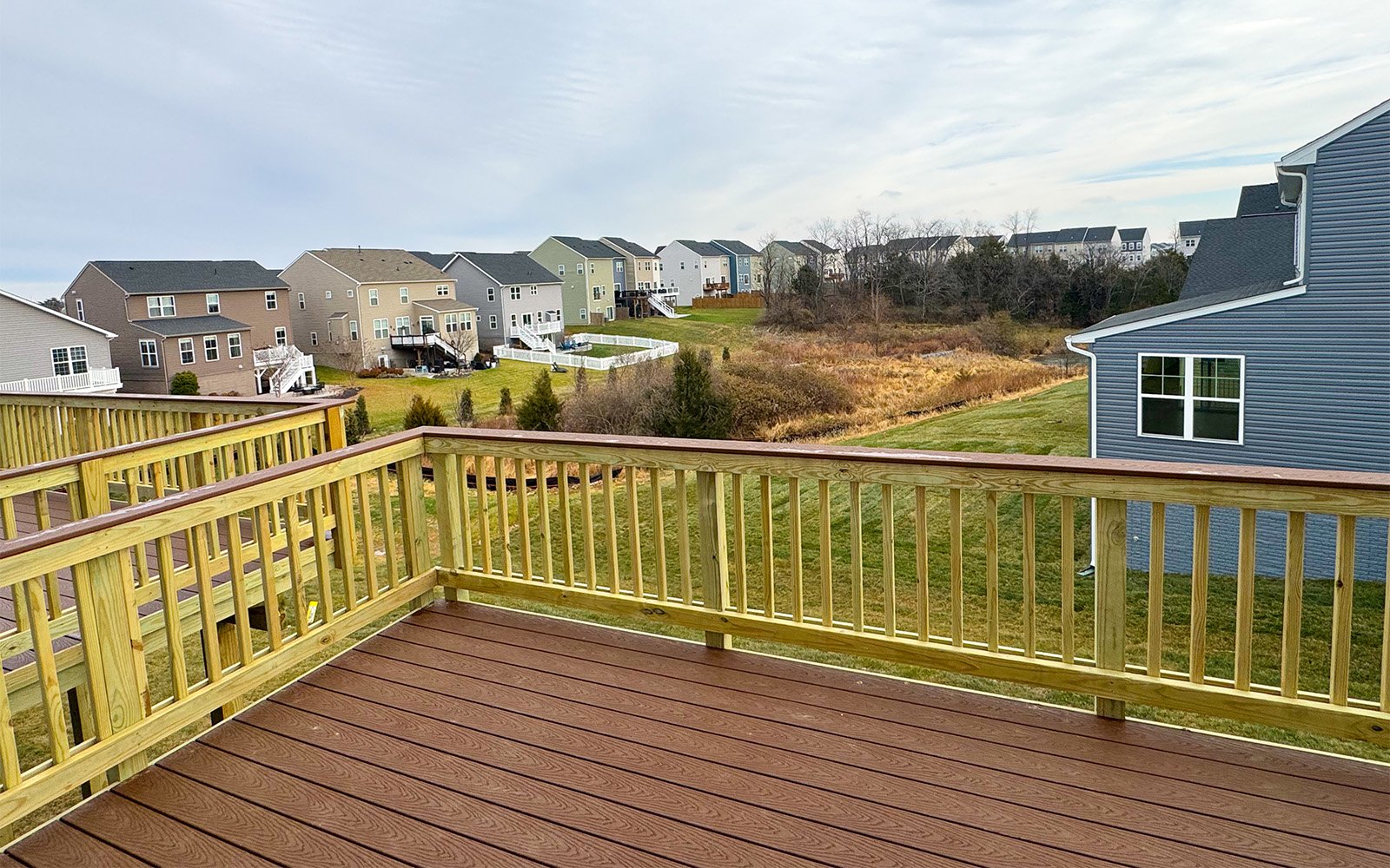 The sundeck of the Skyline on homesite 2153 at Snowden Bridge.