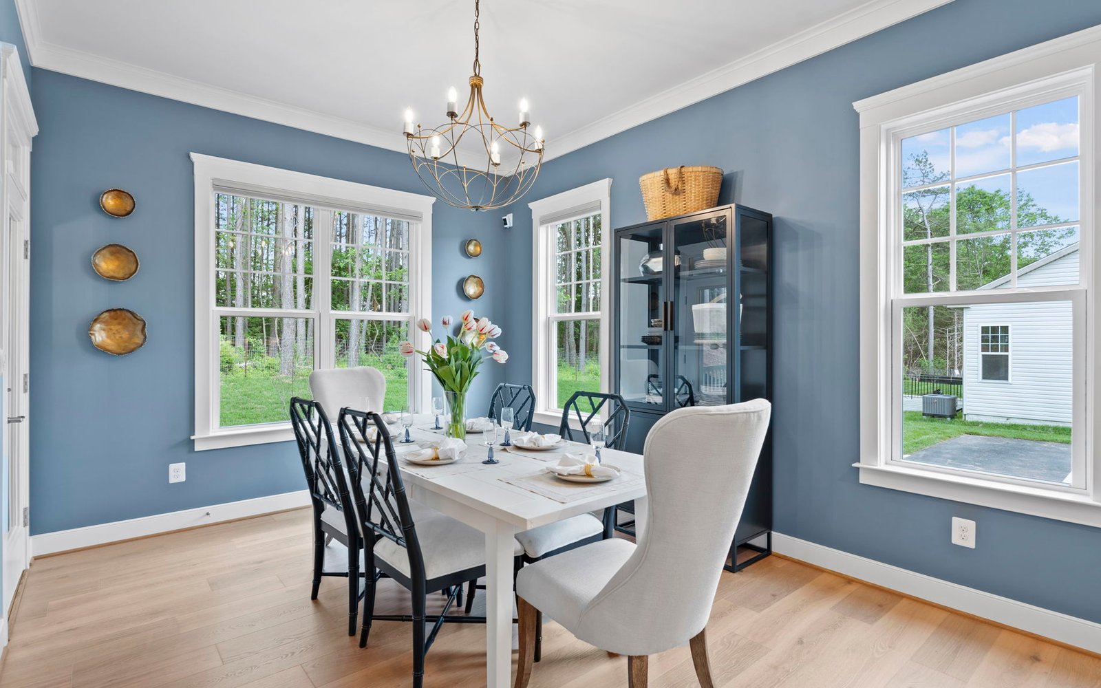 The dining room in the Monet at The Crest at Linton Hall.