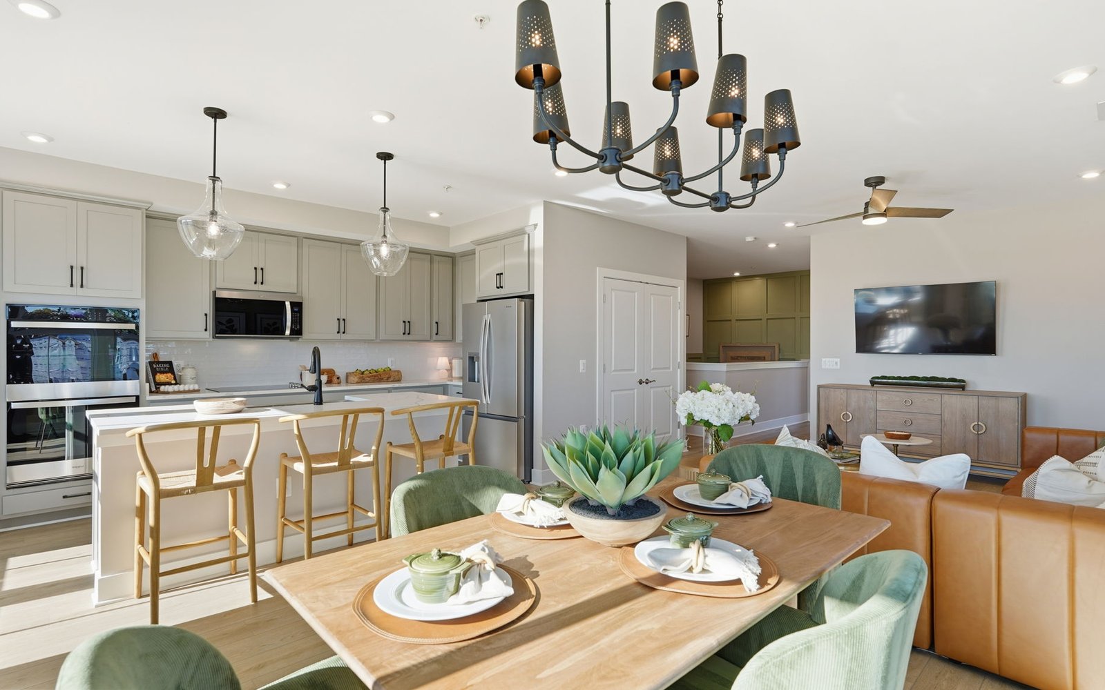 The dining area of the Scarlet by Brookfield Residential.
